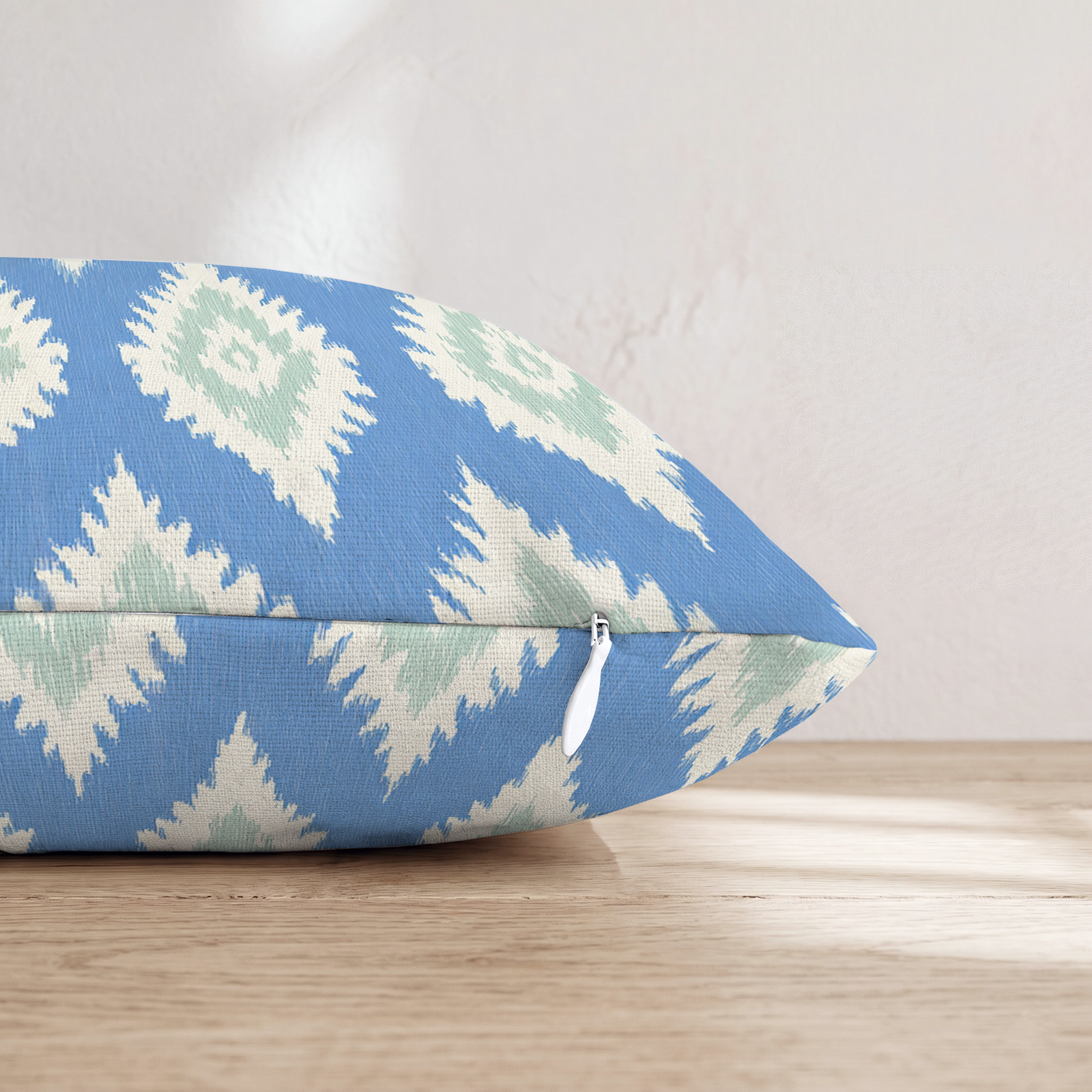 HH047152 HH047152_pillow_edge_zipper.png