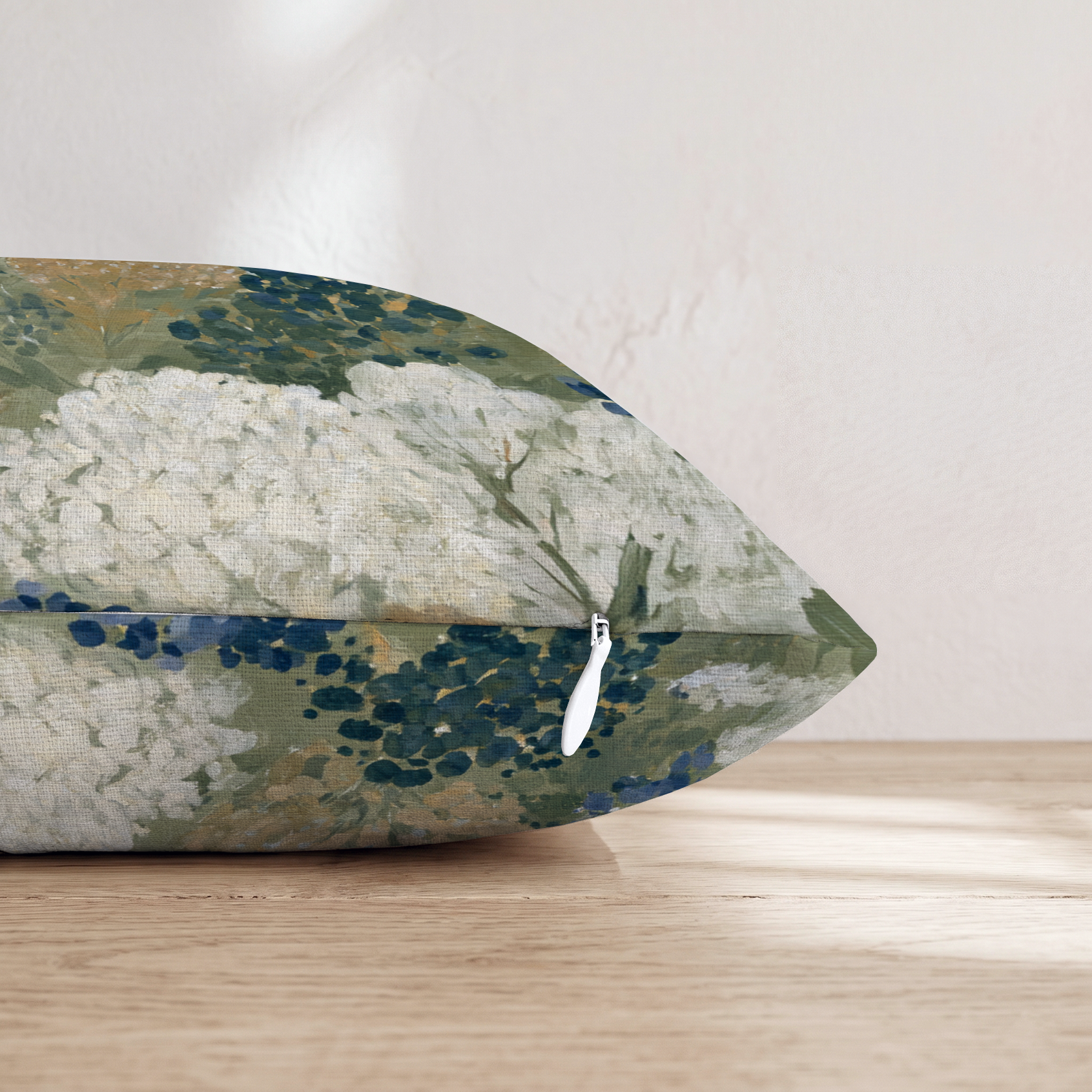 HH056957 HH056957_pillow_edge_zipper.png