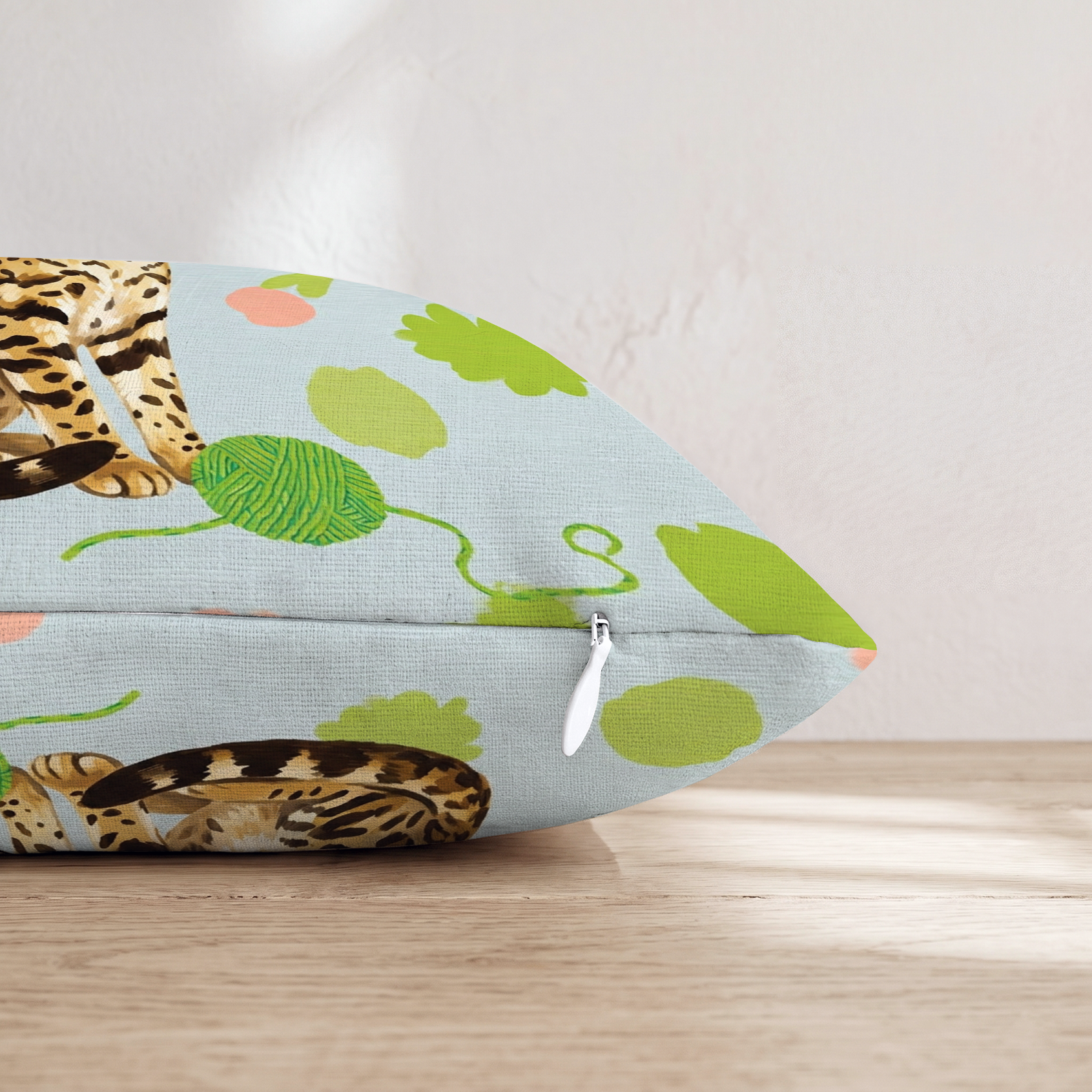 HH061310 HH061310_pillow_edge_zipper.png