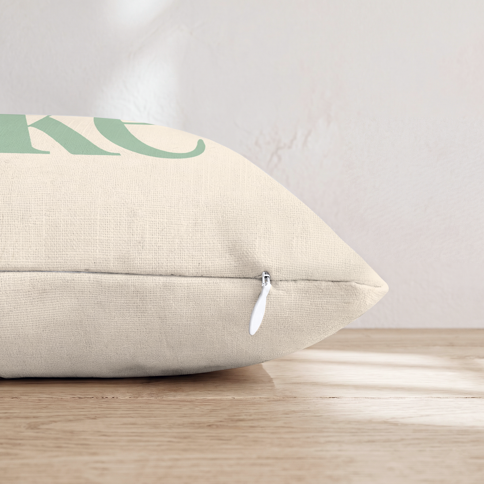 HH073778 HH073778_pillow_edge_zipper.png