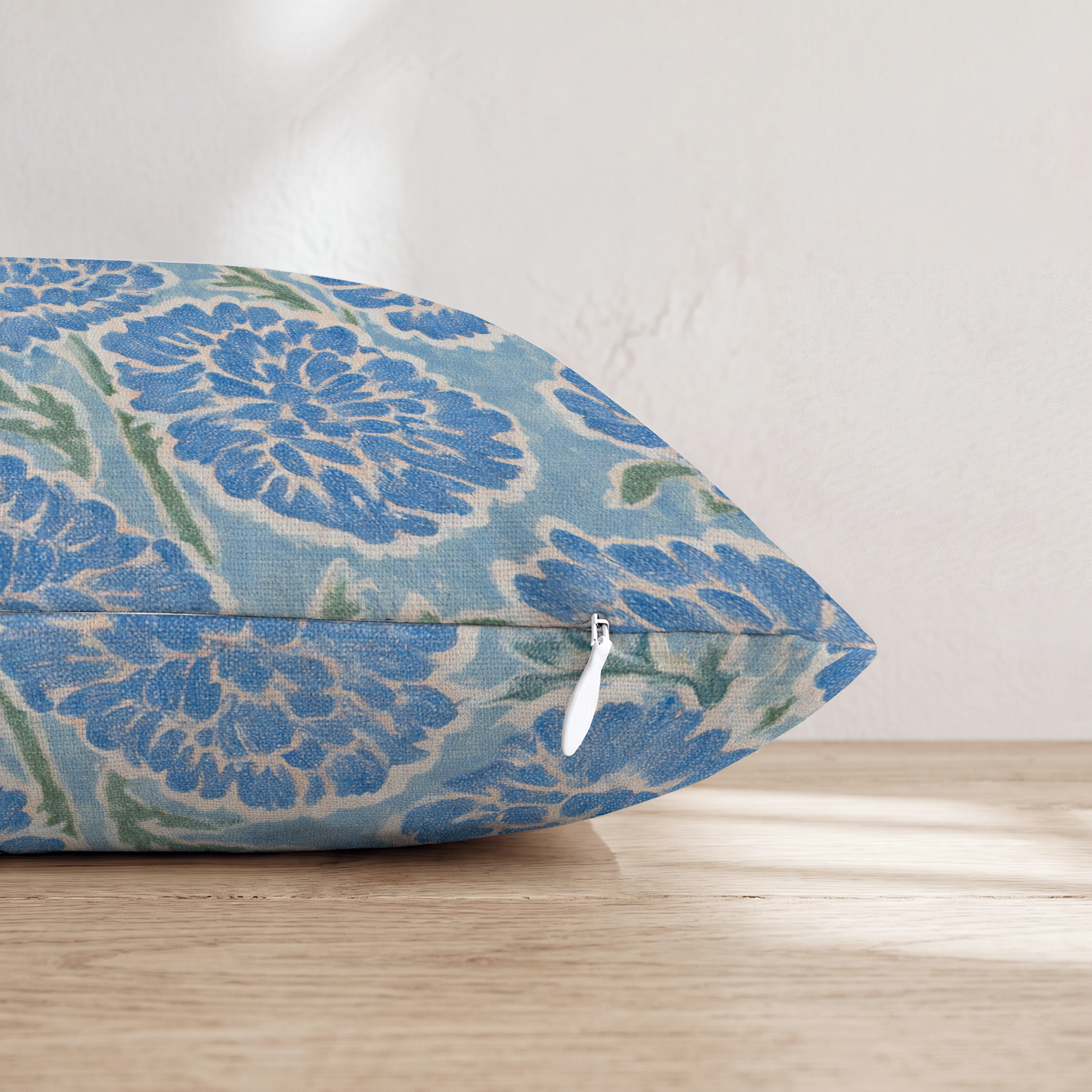 HH076042 HH076042_pillow_edge_zipper.png
