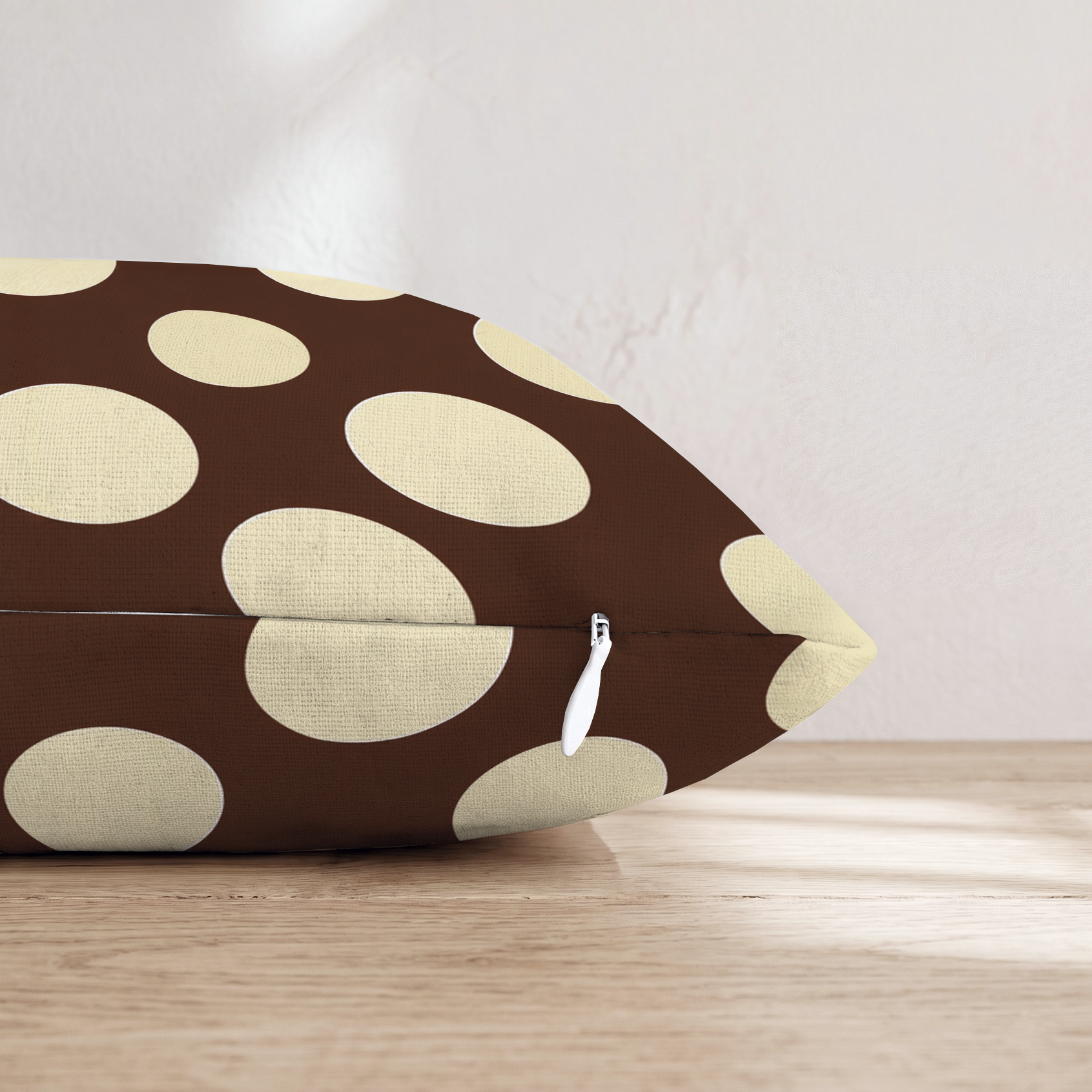 HH076470 HH076470_pillow_edge_zipper.png