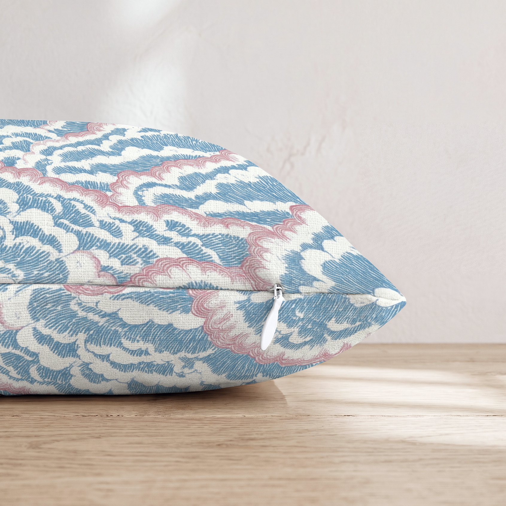 HH083449 HH083449_pillow_edge_zipper.png