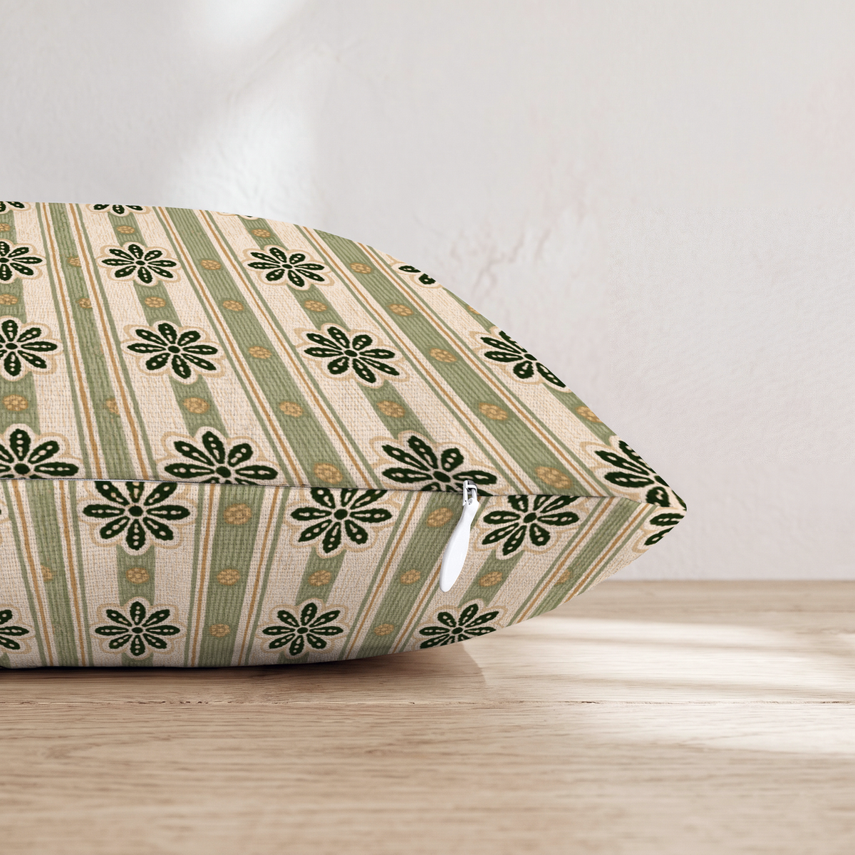 HH084592 HH084592_pillow_edge_zipper.png