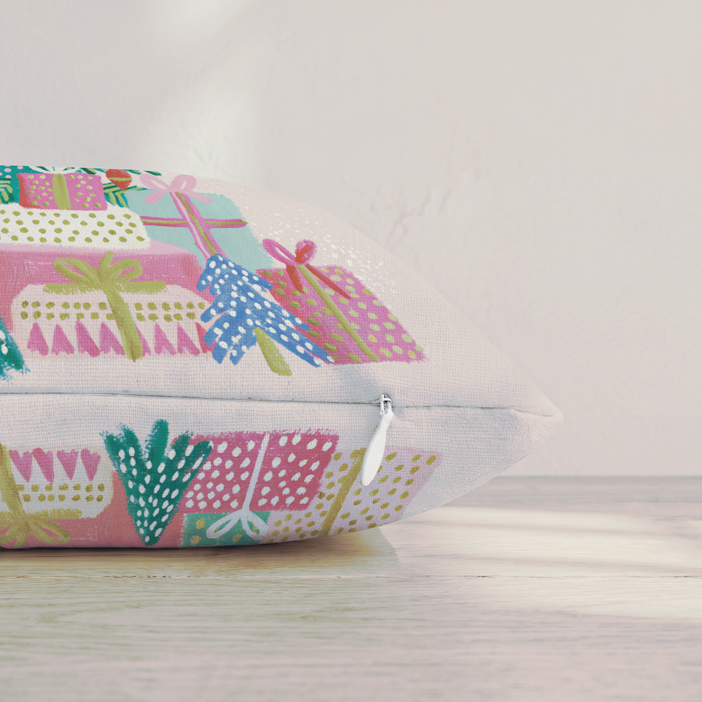 Ribboned Ornament Tree Throw Pillow — Pillow Edge Zipper | hh:zipper:colorfix-20261006