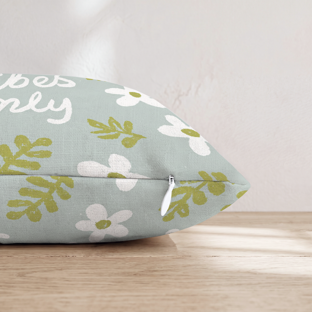 HH088106 HH088106_pillow_edge_zipper.png