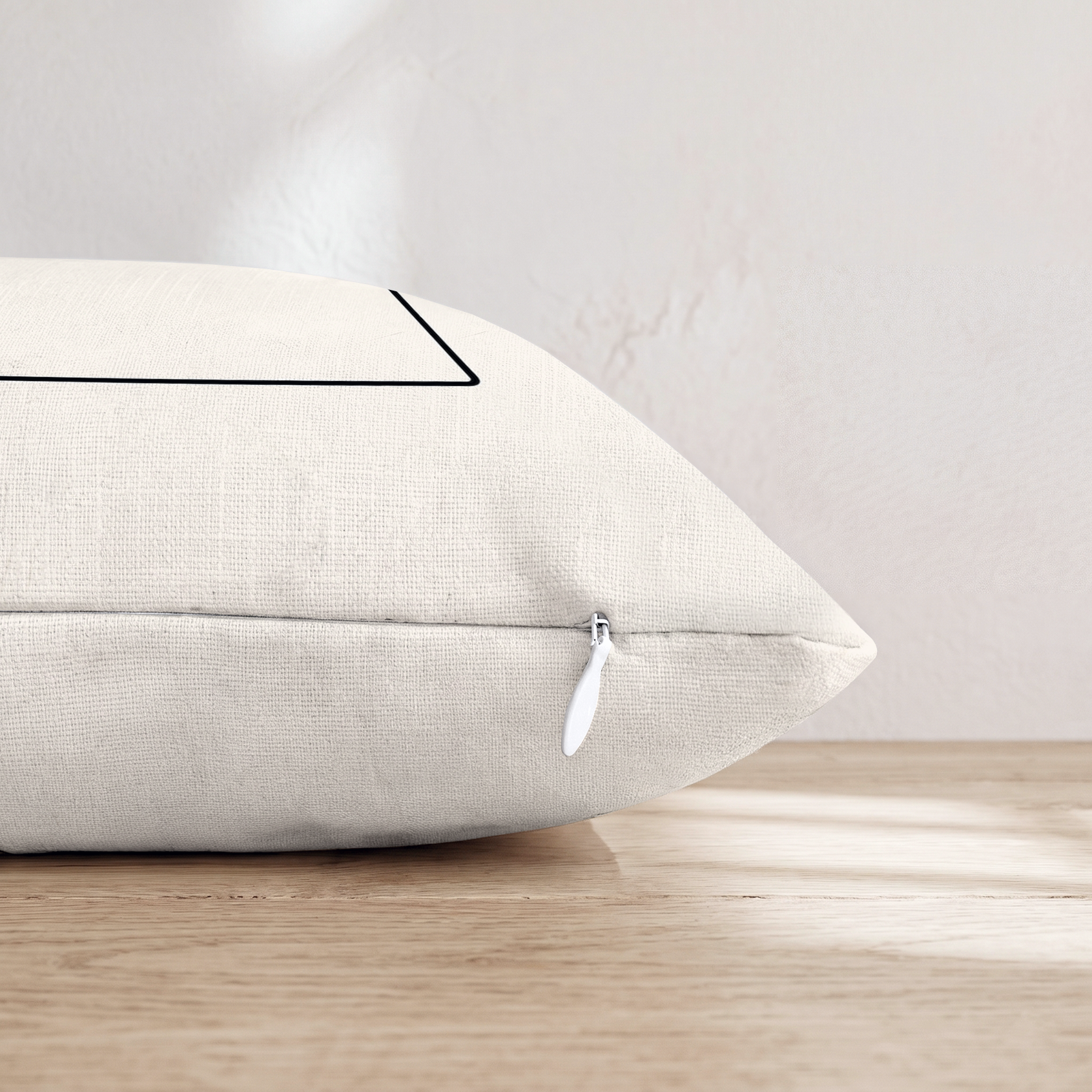 HH152751 HH152751_pillow_edge_zipper.png