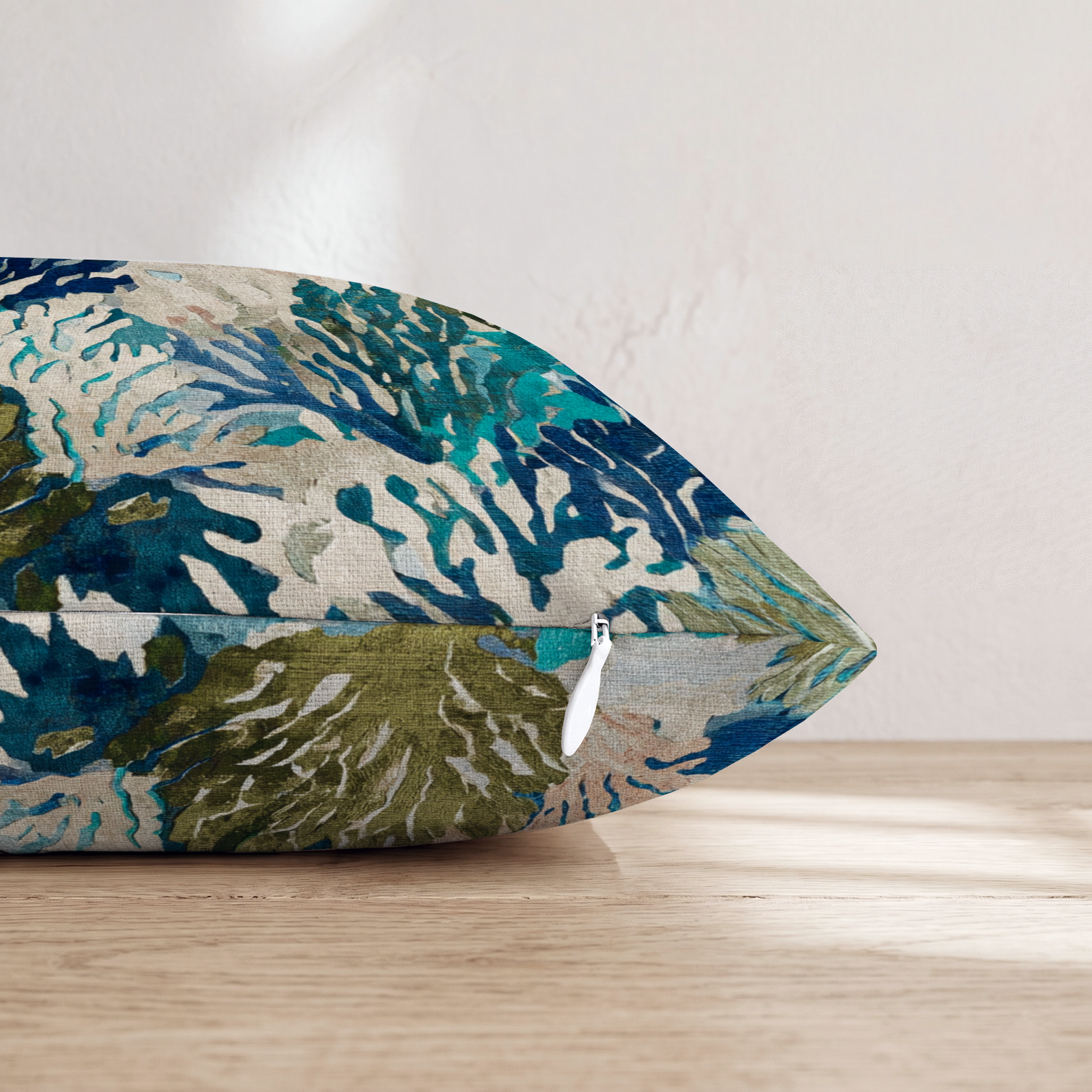 HH157333 HH157333_pillow_edge_zipper.png