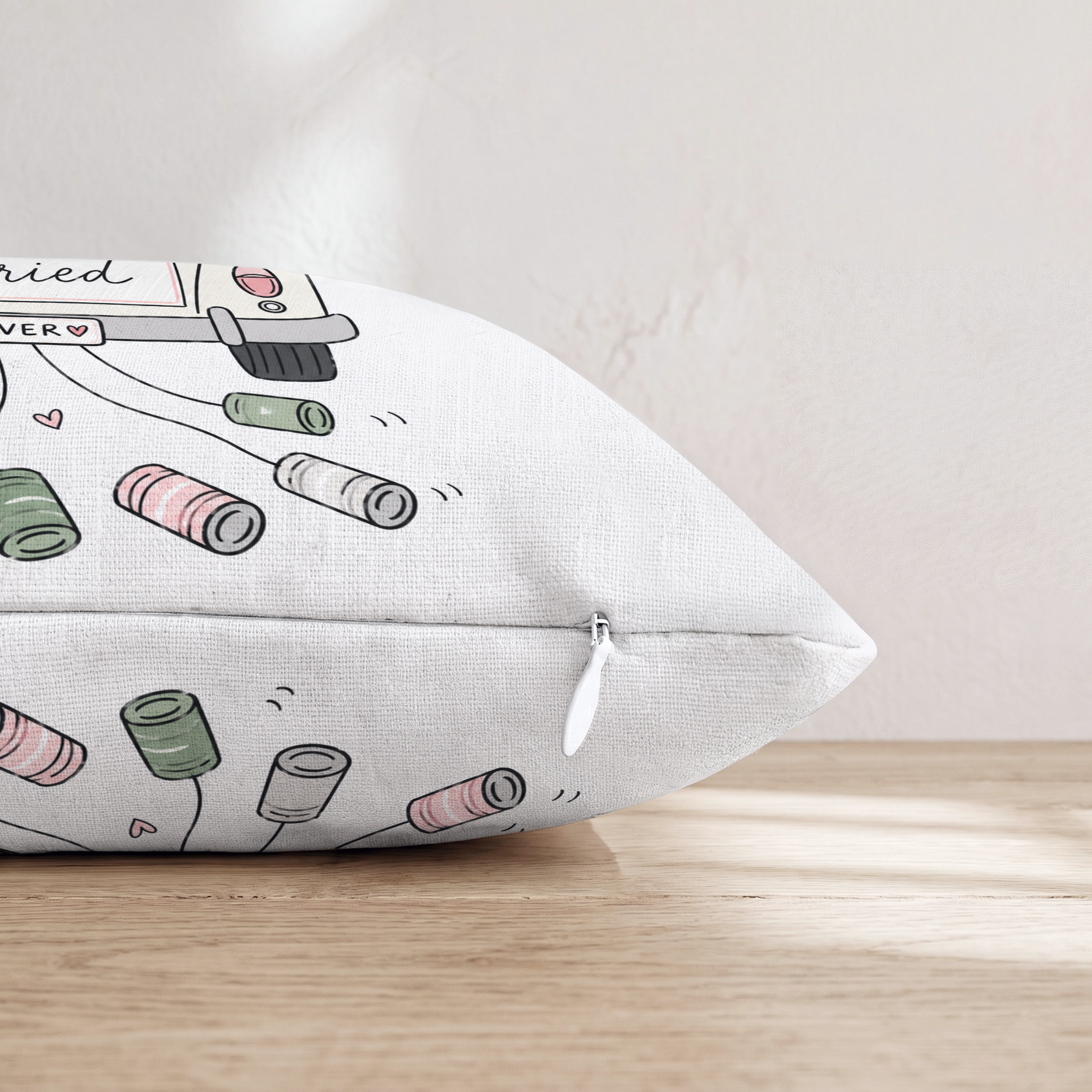 HH173720 HH173720_pillow_edge_zipper.png