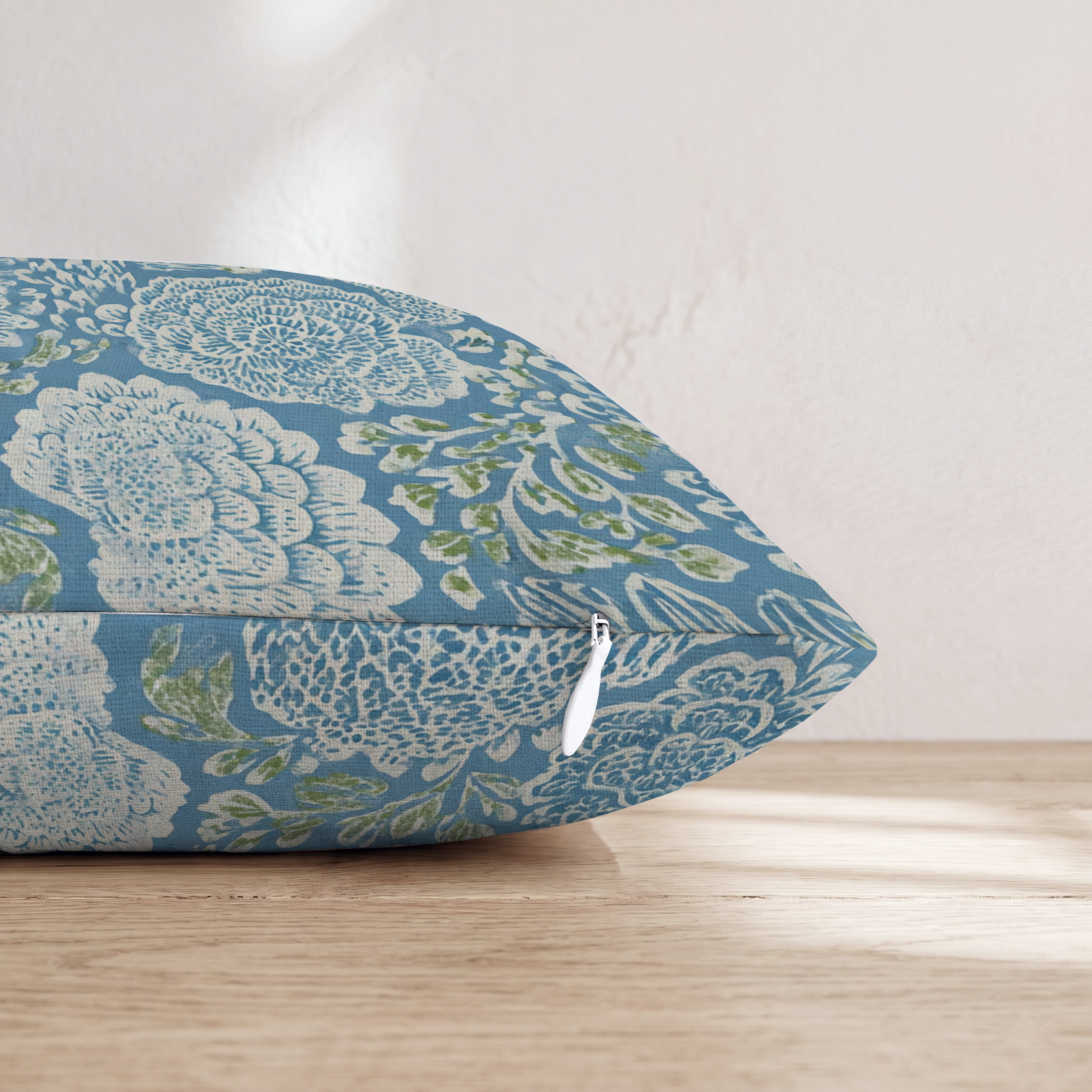 HH182327 HH182327_pillow_edge_zipper.png