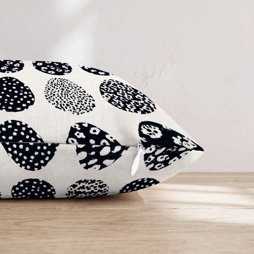 HH183343 HH183343_pillow_edge_zipper.png