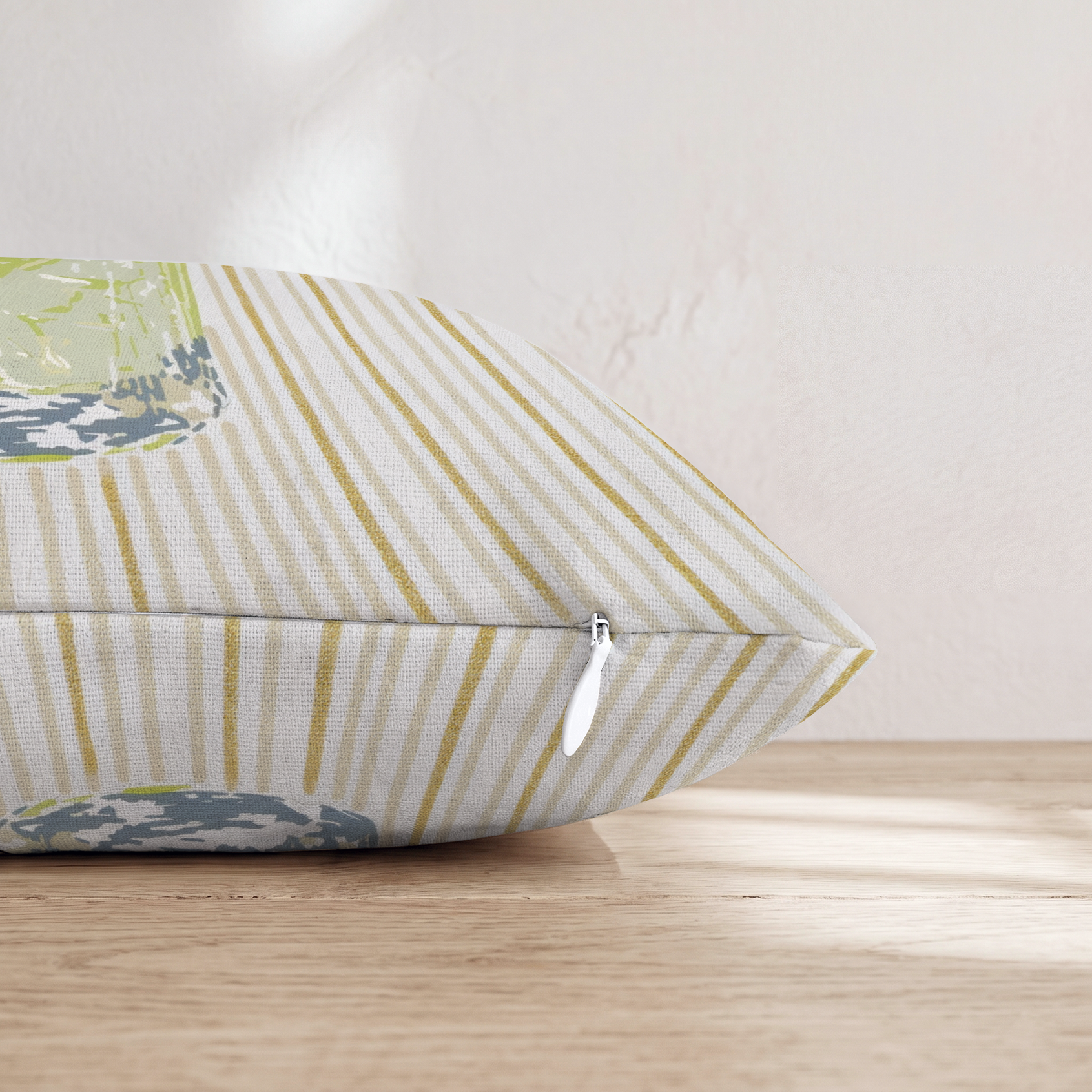 HH186789 HH186789_pillow_edge_zipper.png