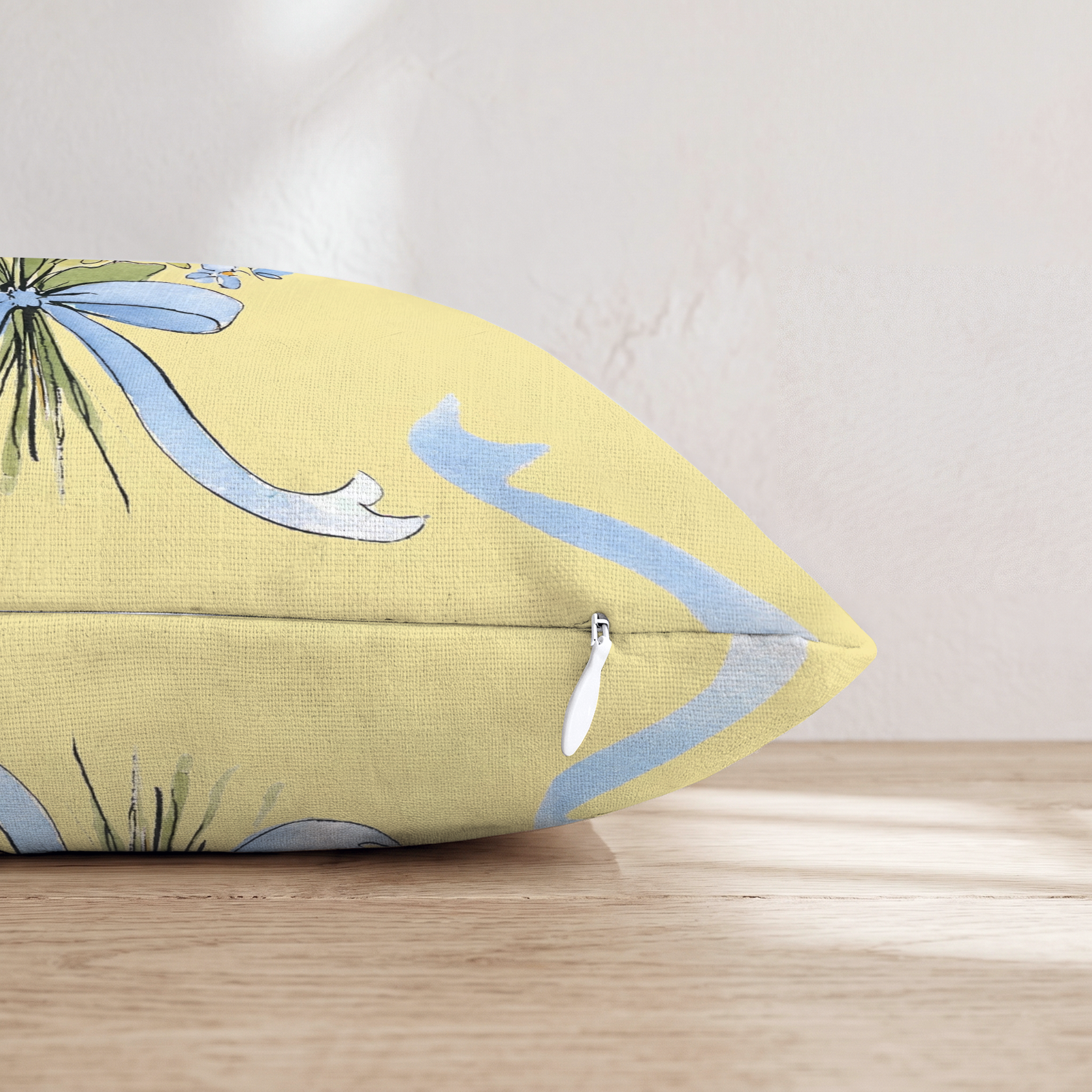 HH196426 HH196426_pillow_edge_zipper.png