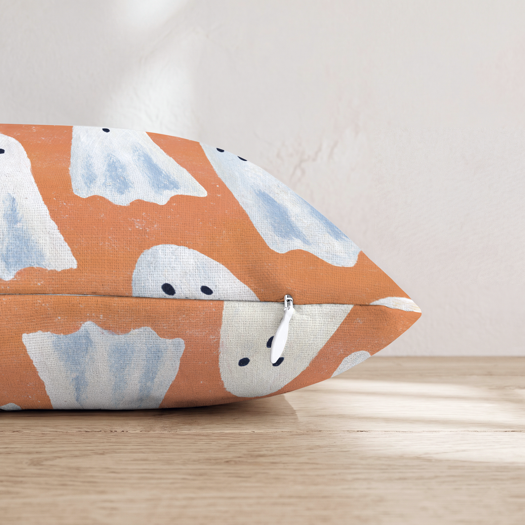 HH227713 HH227713_pillow_edge_zipper.png