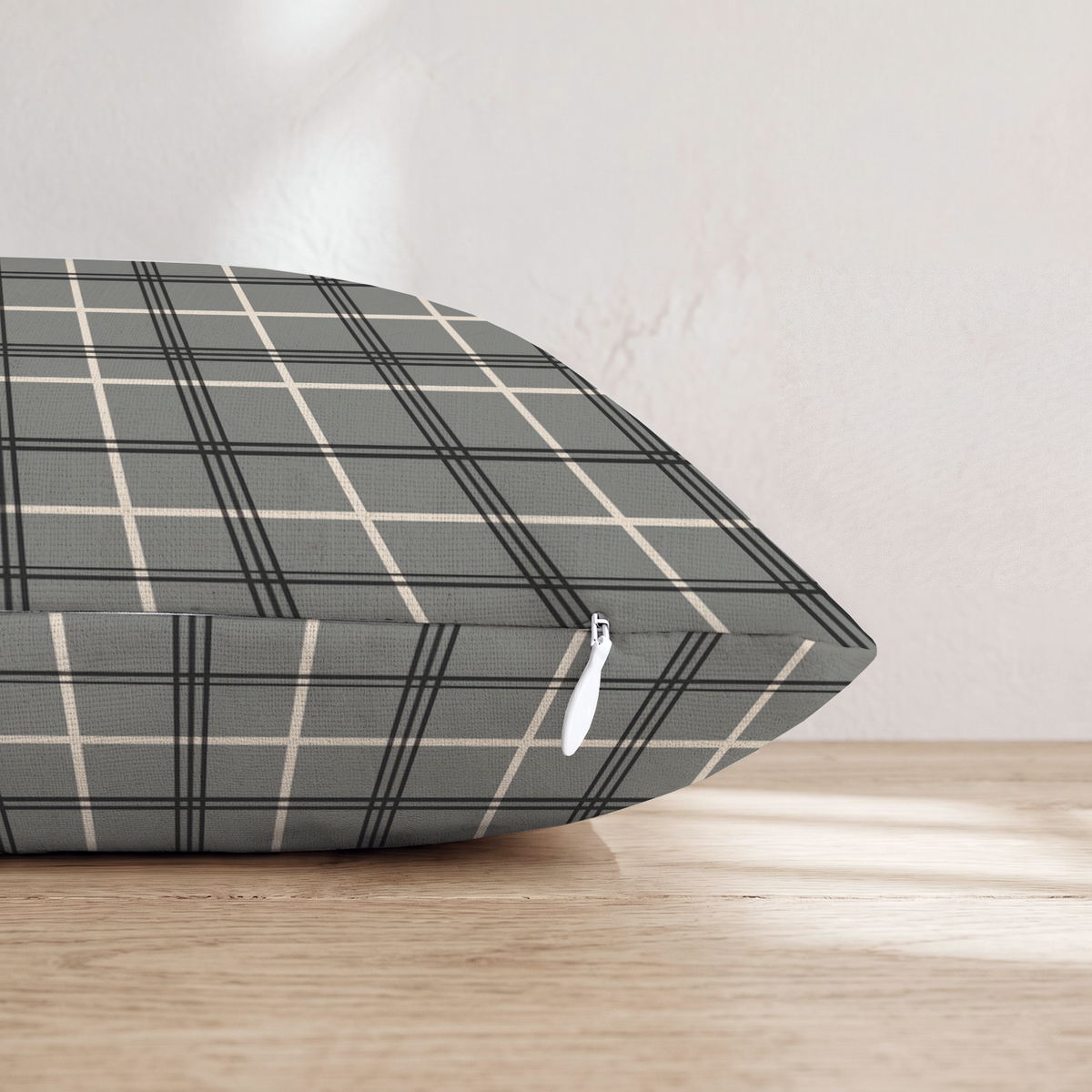 HH233943 HH233943_pillow_edge_zipper.png