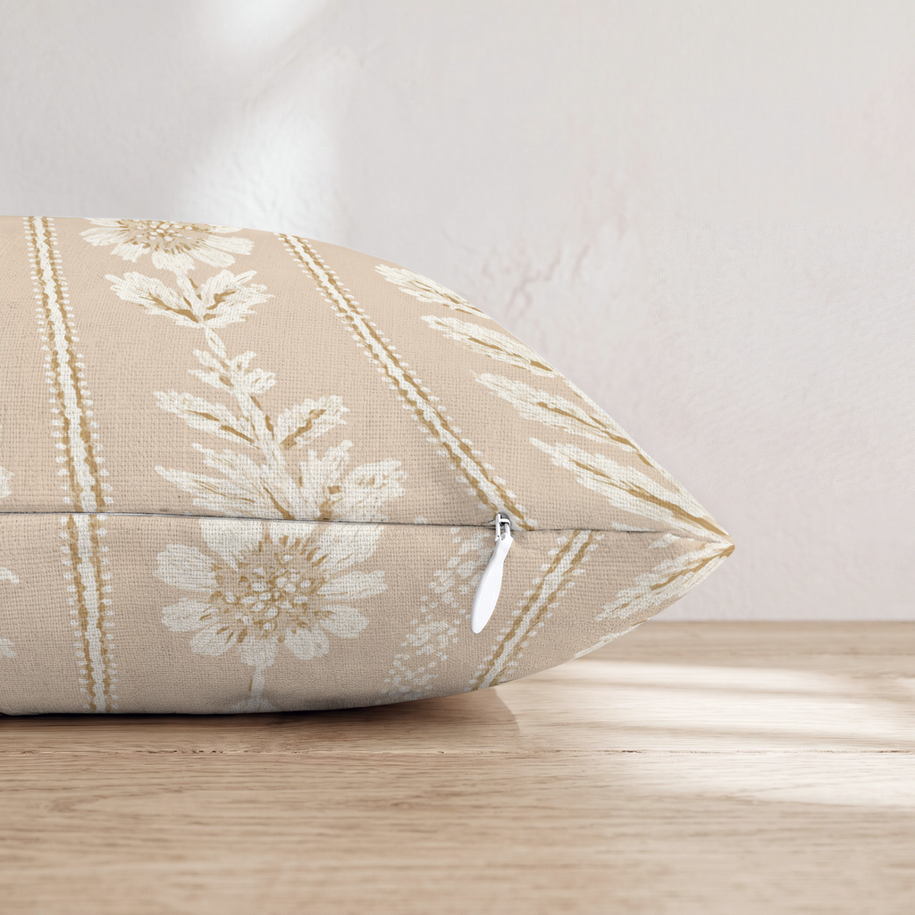HH238782 HH238782_pillow_edge_zipper.png