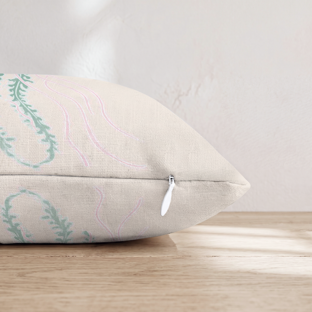 HH244090 HH244090_pillow_edge_zipper.png