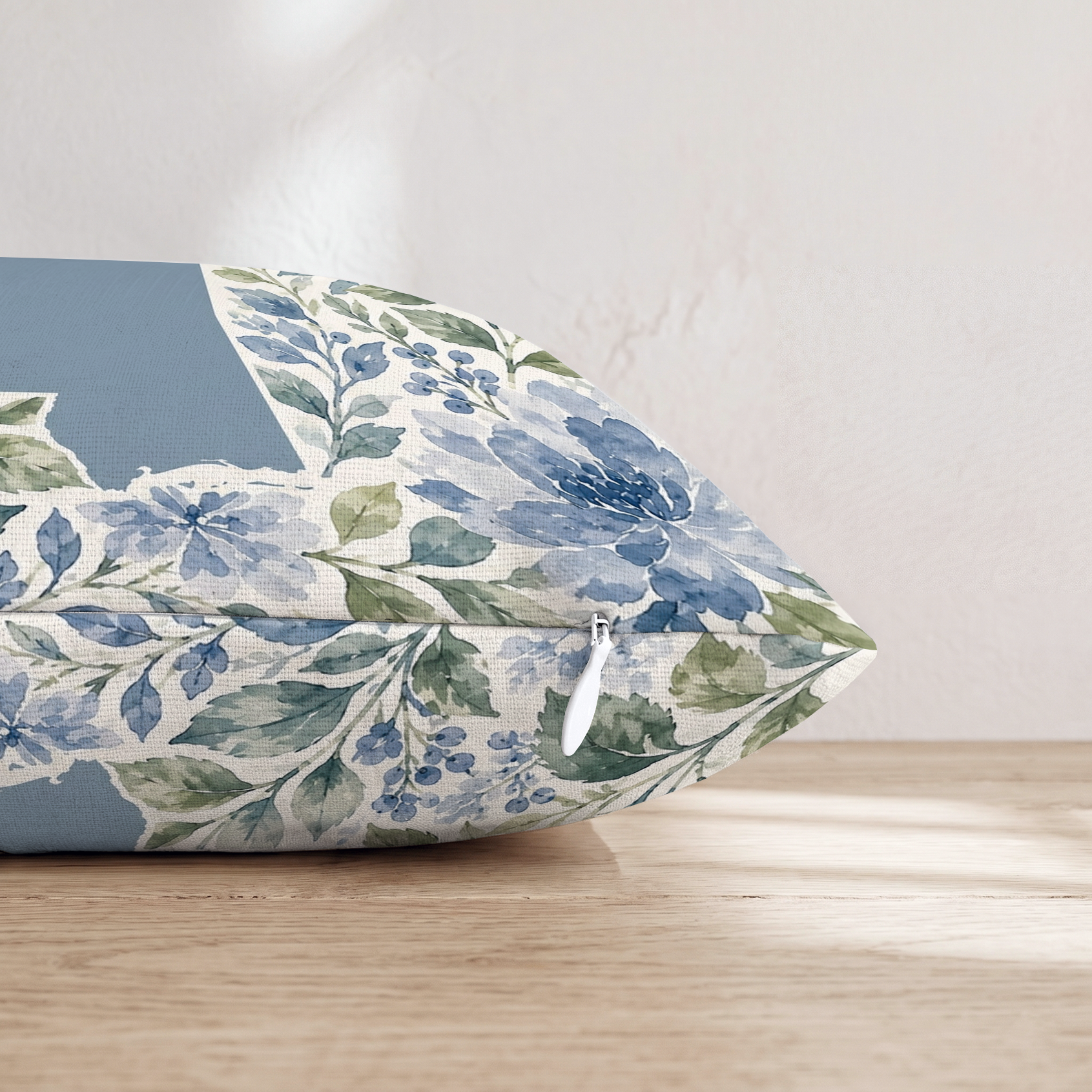 HH257245 HH257245_pillow_edge_zipper.png