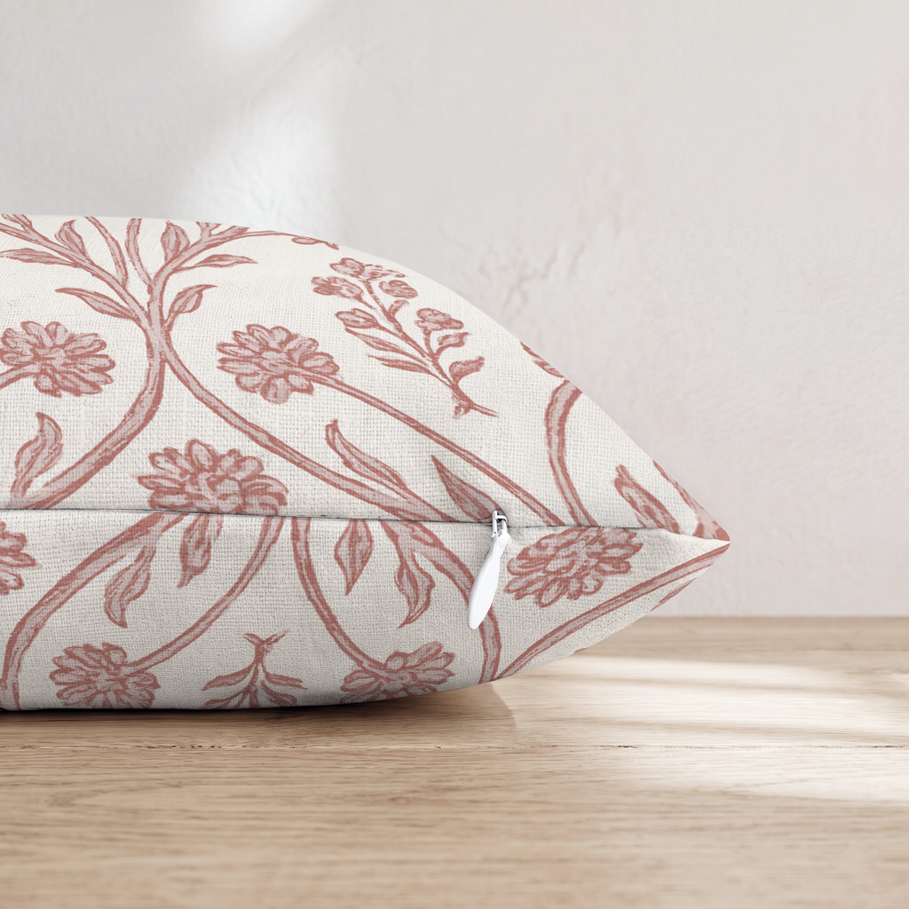 HH263418 HH263418_pillow_edge_zipper.png