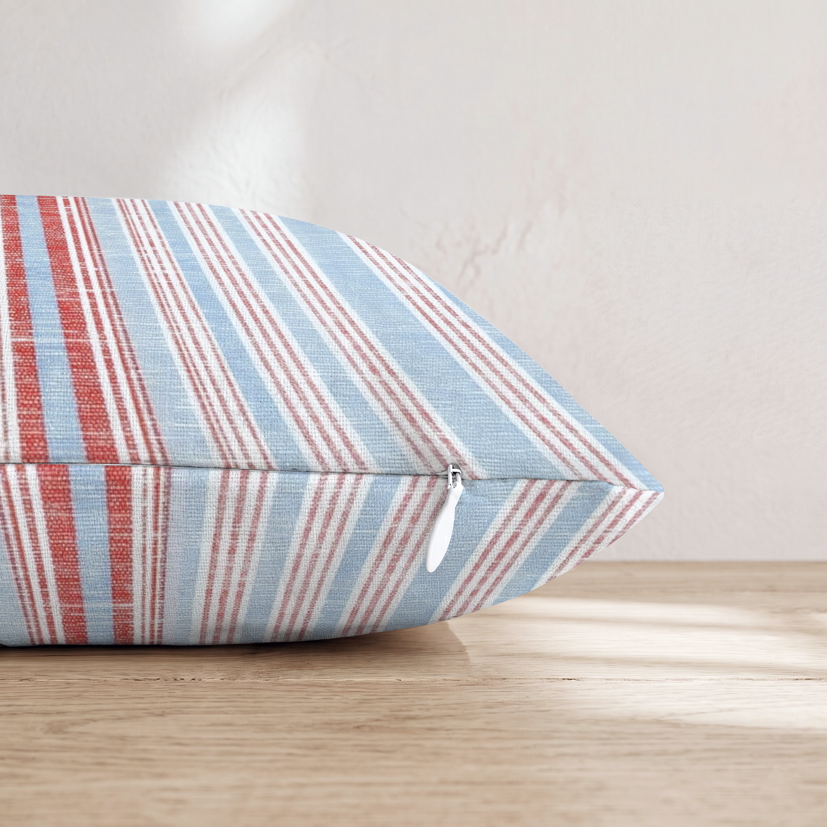 HH292379 HH292379_pillow_edge_zipper.png