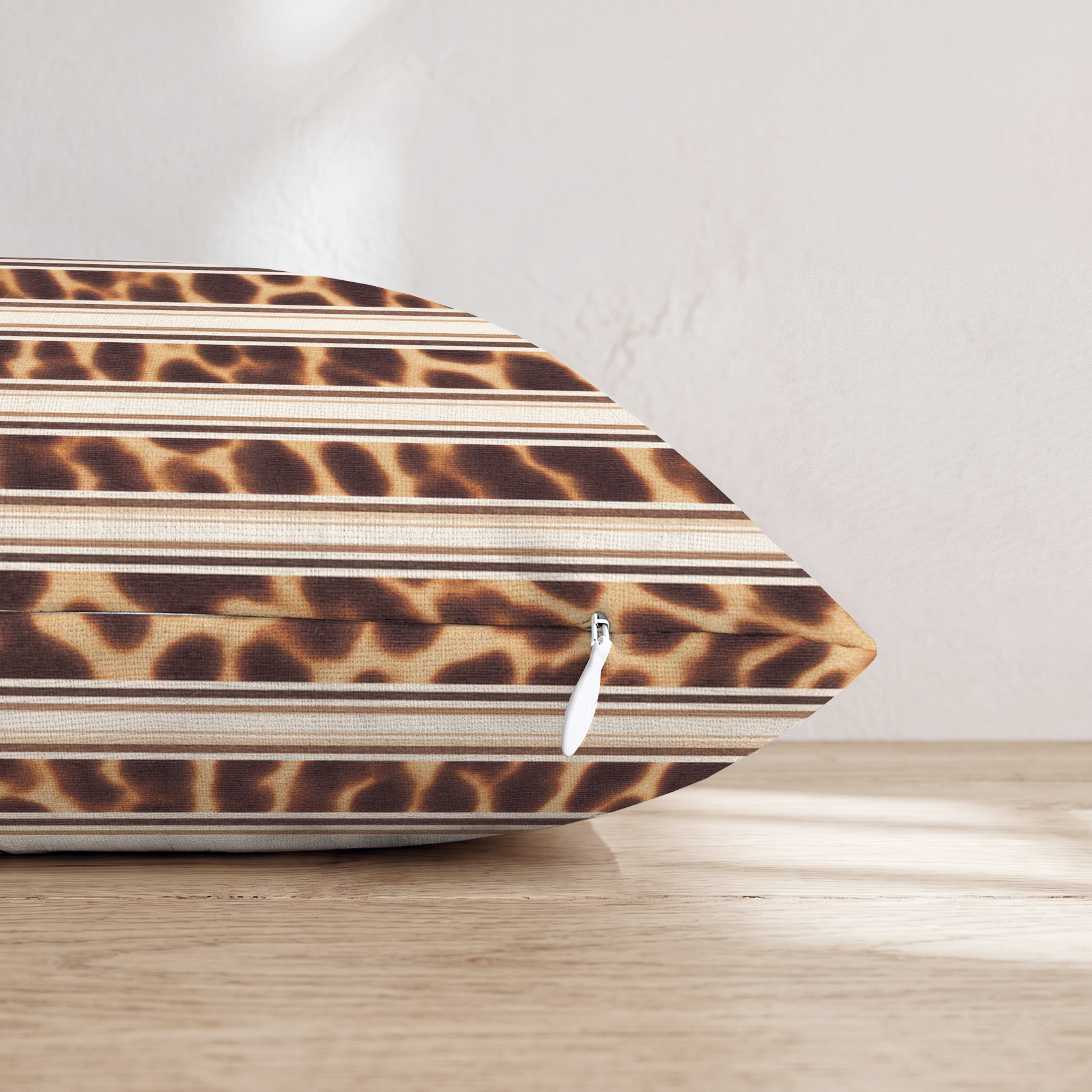 HH303977 HH303977_pillow_edge_zipper.png