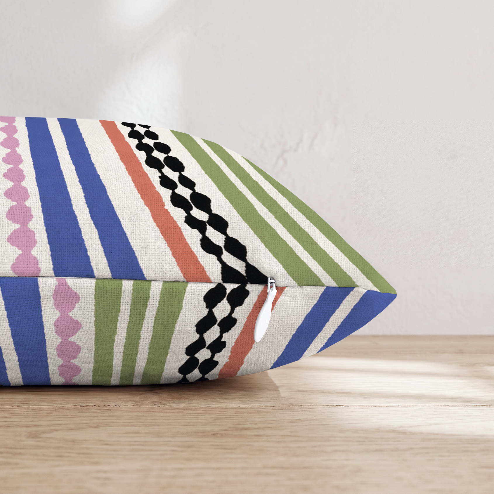 HH307042 HH307042_pillow_edge_zipper.png