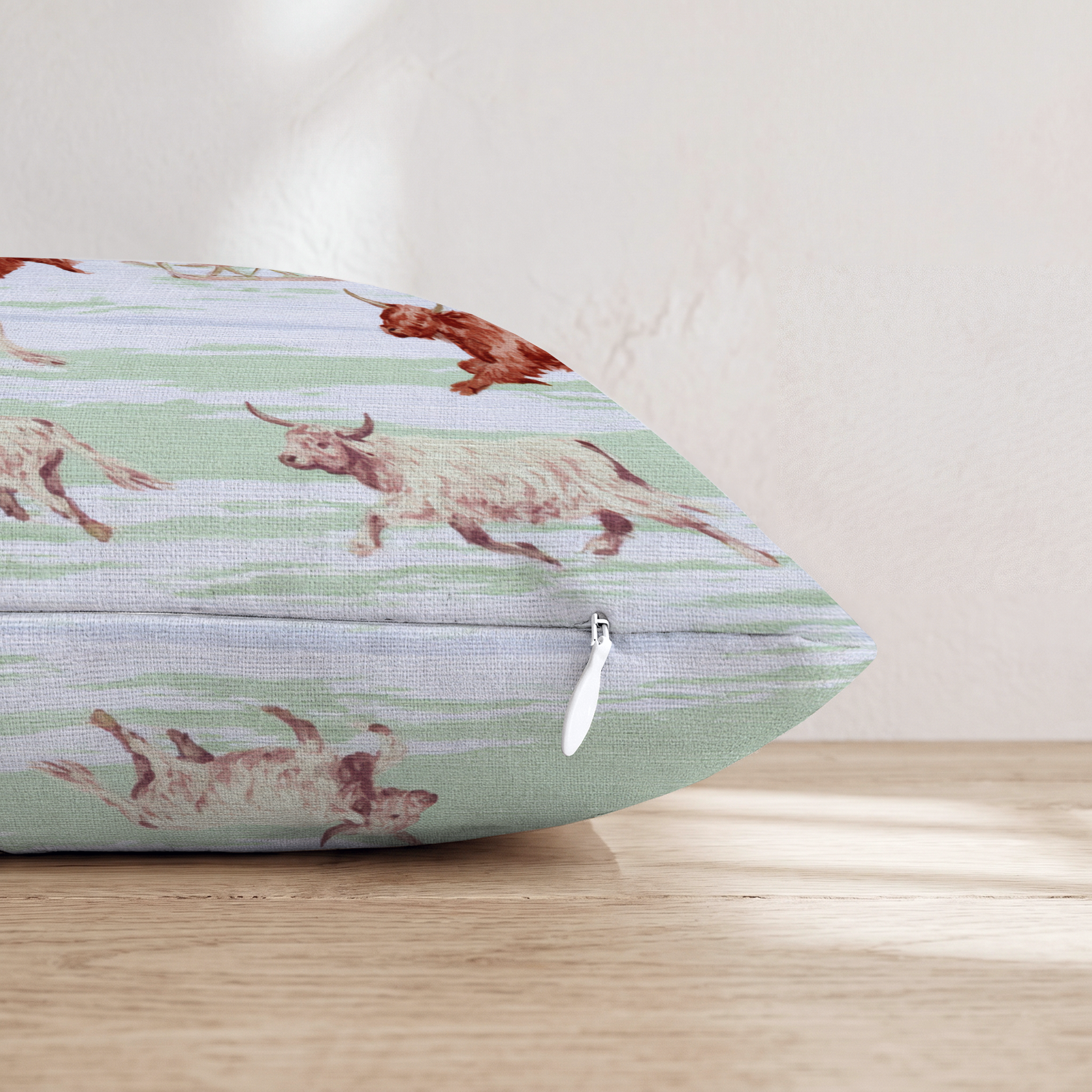 HH309777 HH309777_pillow_edge_zipper.png