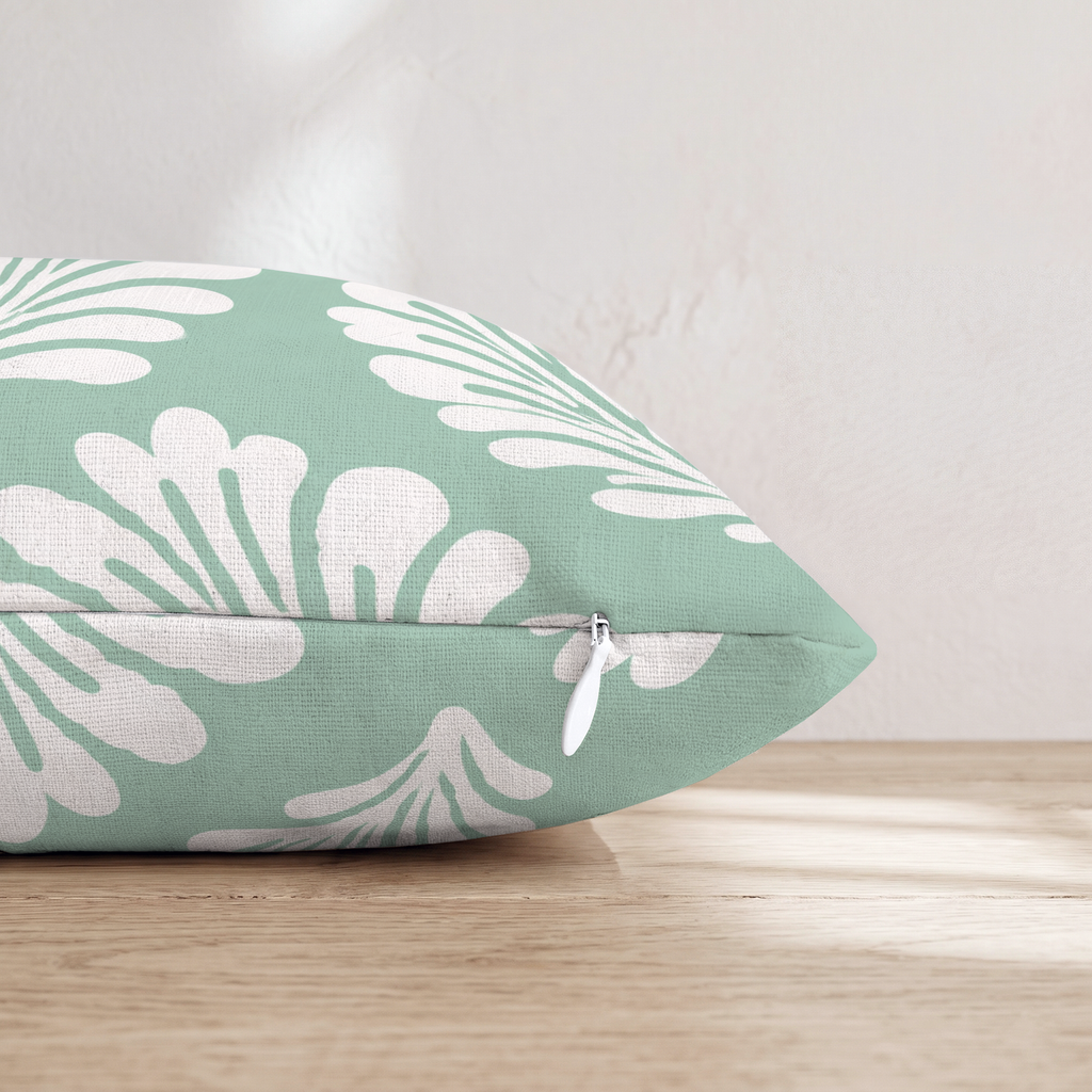 HH312079 HH312079_pillow_edge_zipper.png