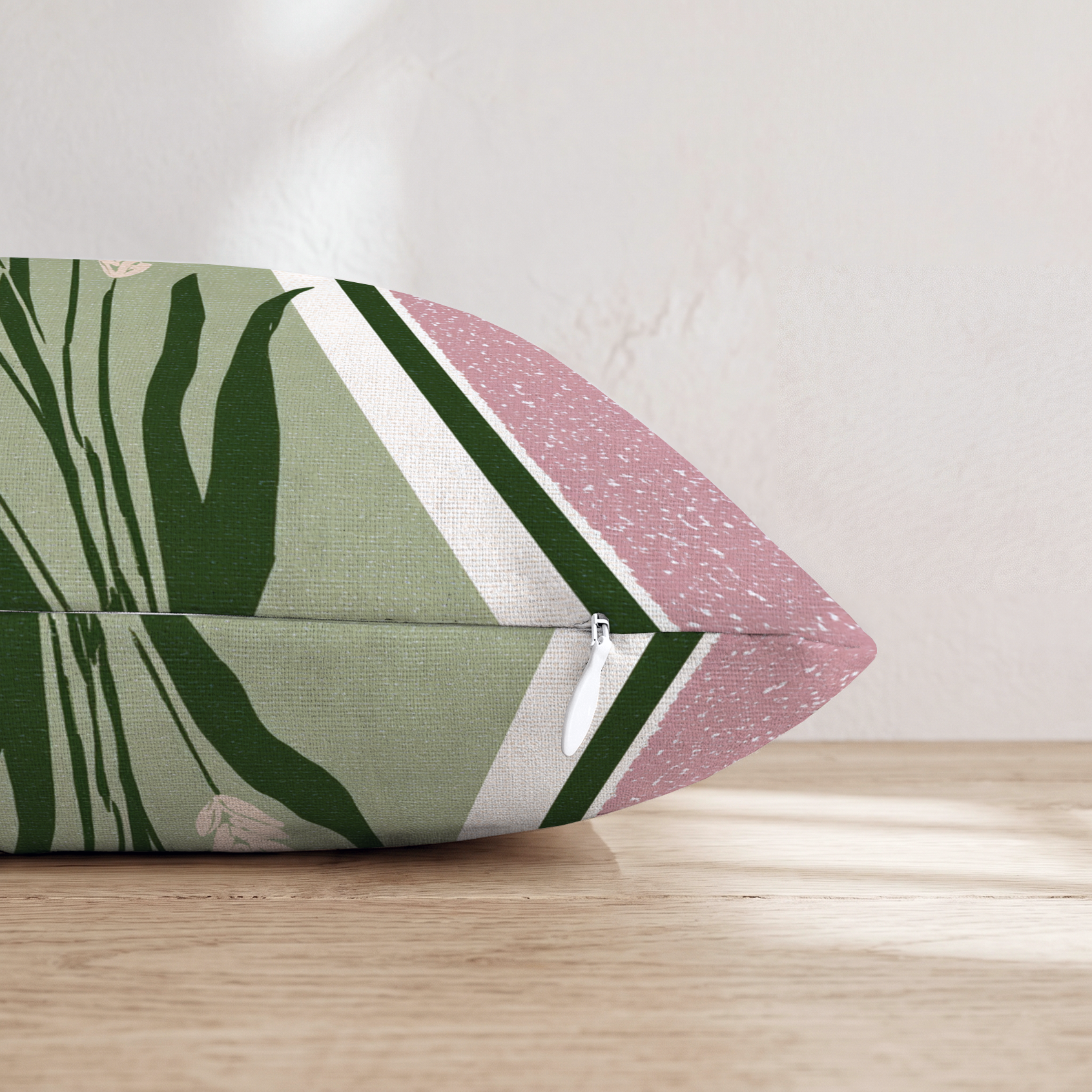 HH317187 HH317187_pillow_edge_zipper.png