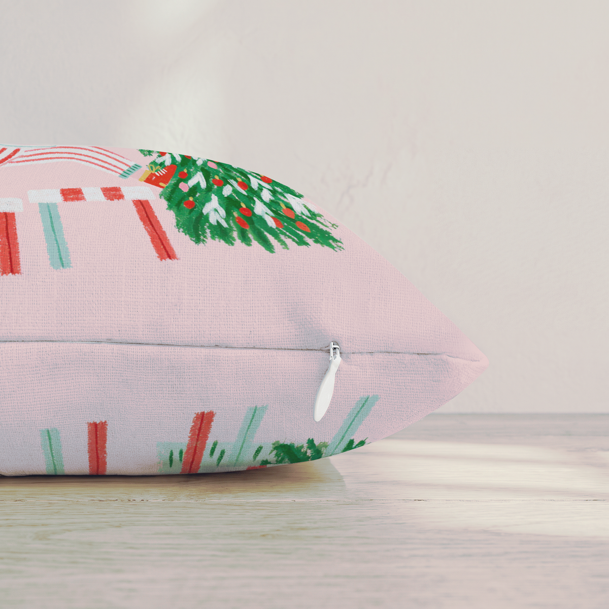 Candy Cane Hurdles Throw Pillow — Pillow Edge Zipper | hh:zipper:colorfix-20261006