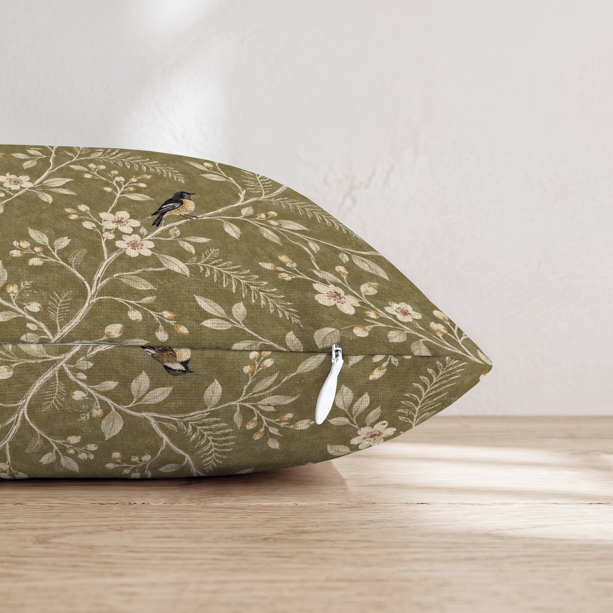 HH359463 HH359463_pillow_edge_zipper.png