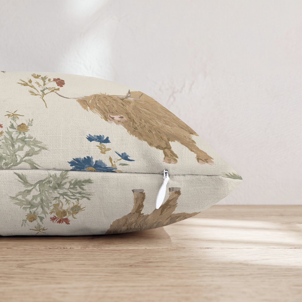 HH359483 HH359483_pillow_edge_zipper.png