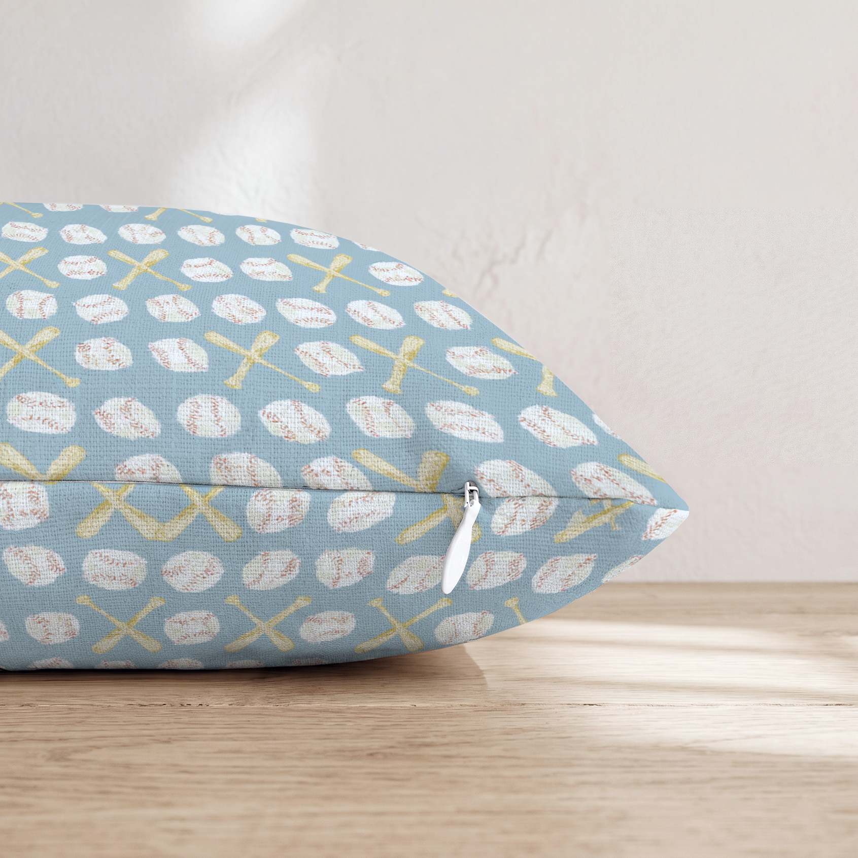HH362874 HH362874_pillow_edge_zipper.png