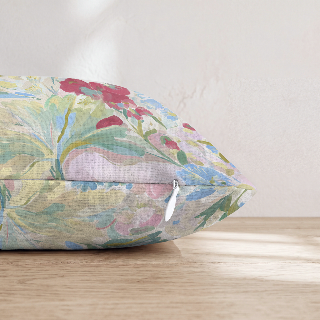 HH368775 HH368775_pillow_edge_zipper.png