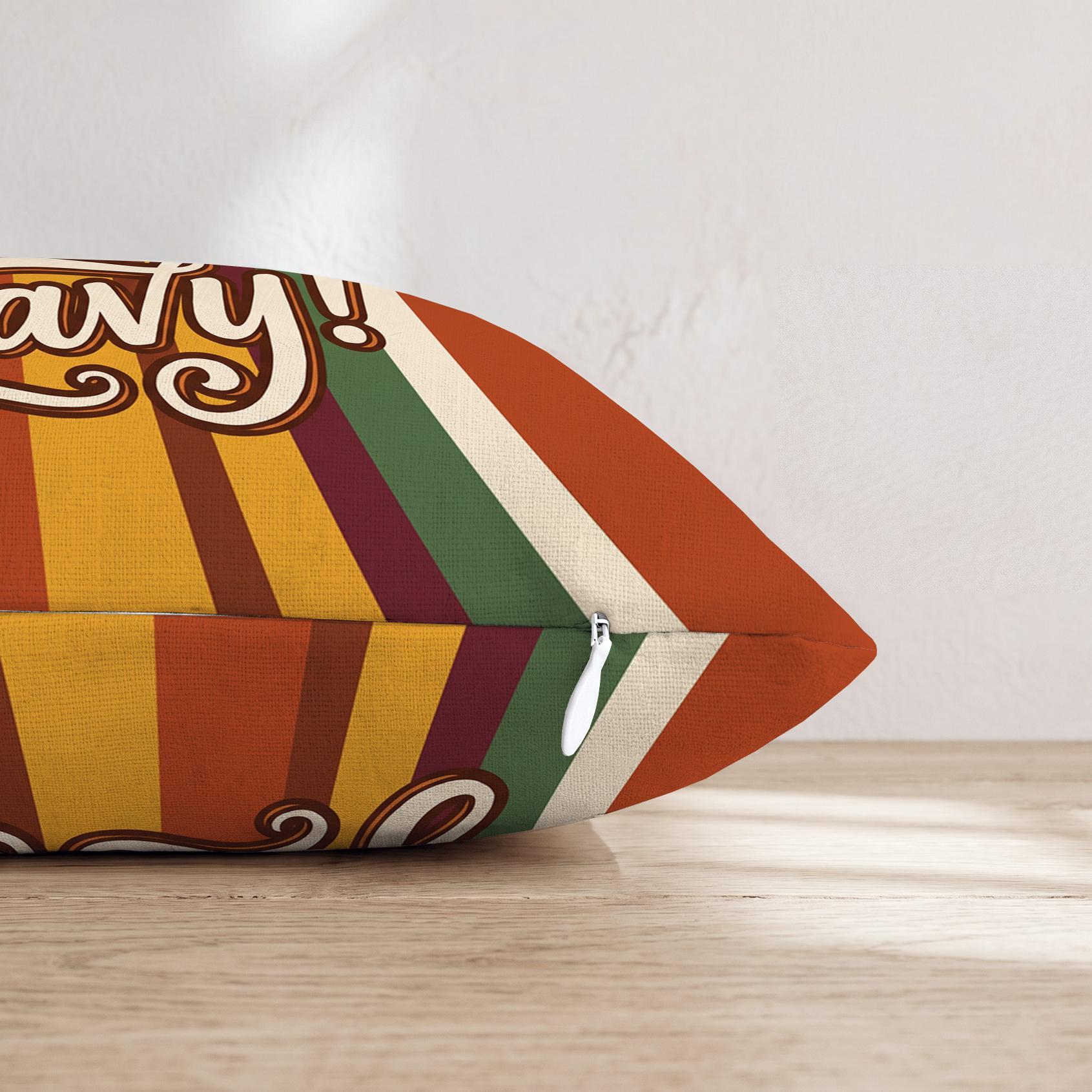 HH372485 HH372485_pillow_edge_zipper.png