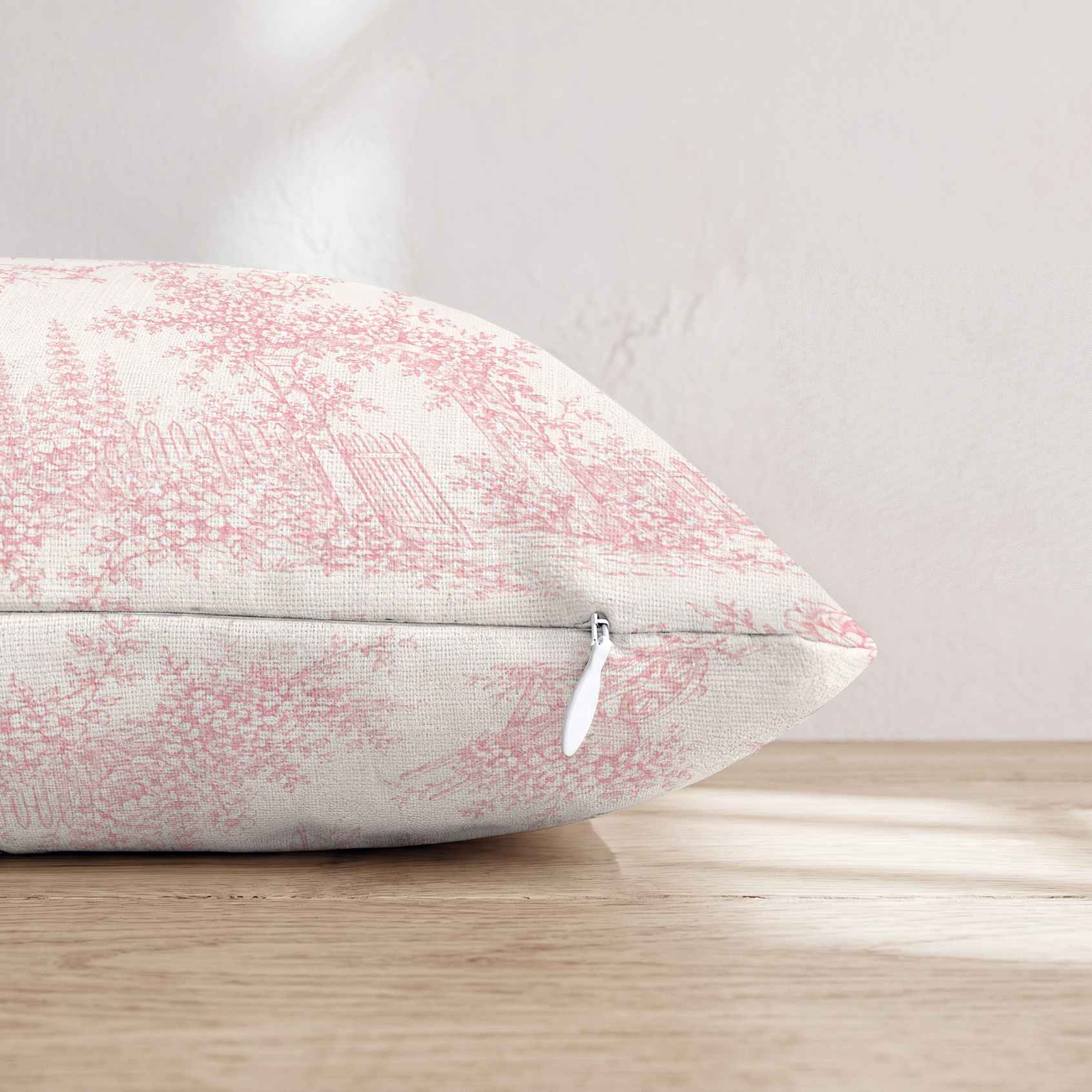 HH376589 HH376589_pillow_edge_zipper.png