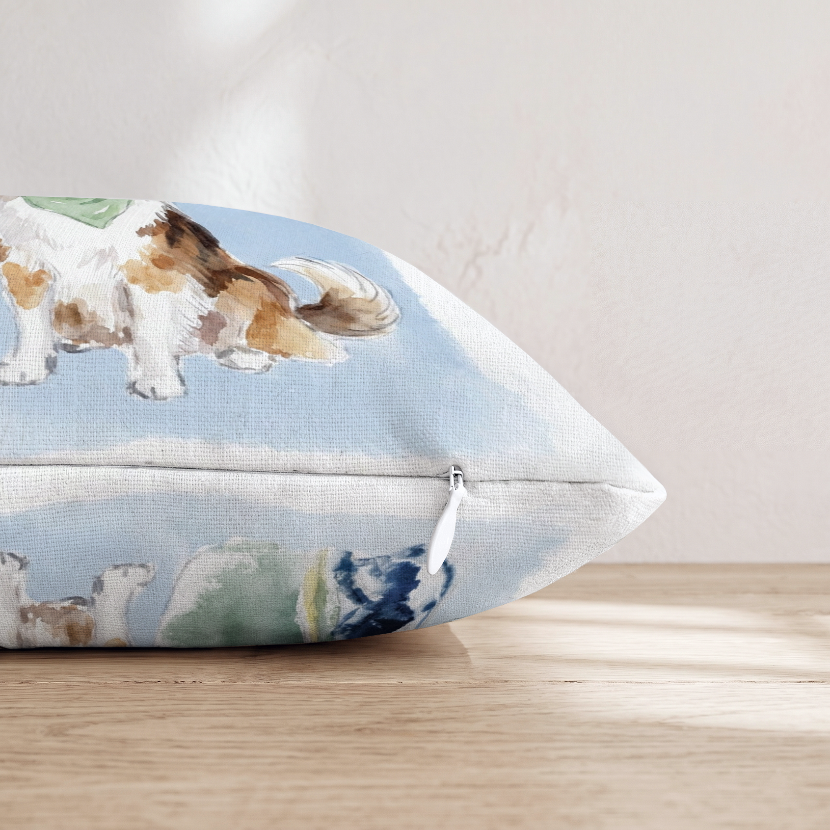 HH379495 HH379495_pillow_edge_zipper.png