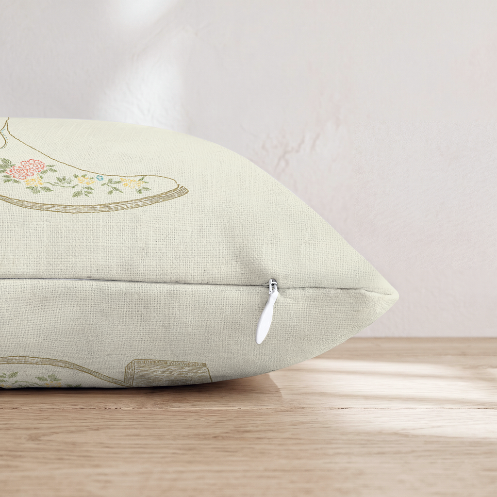 HH380357 HH380357_pillow_edge_zipper.png