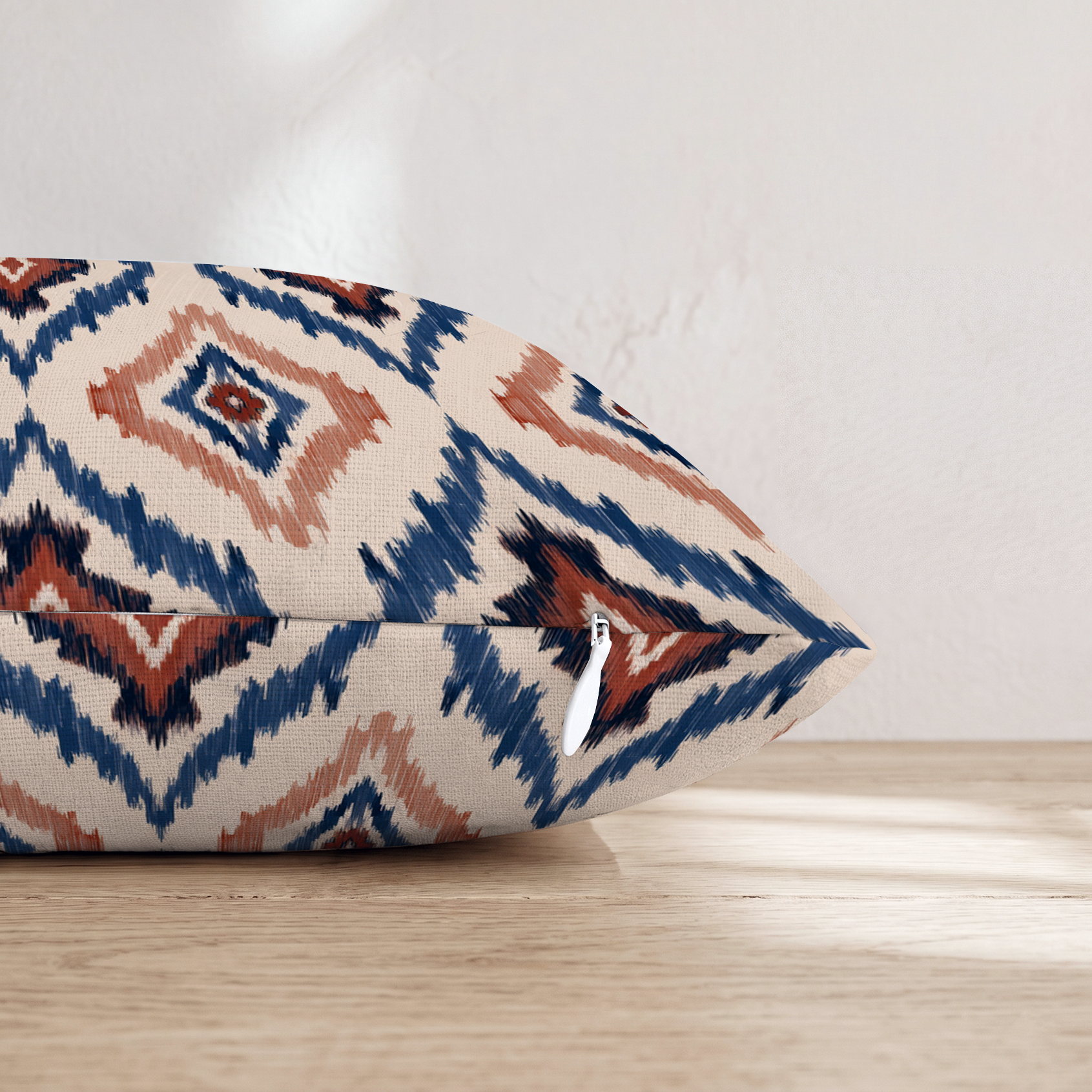 HH381647 HH381647_pillow_edge_zipper.png