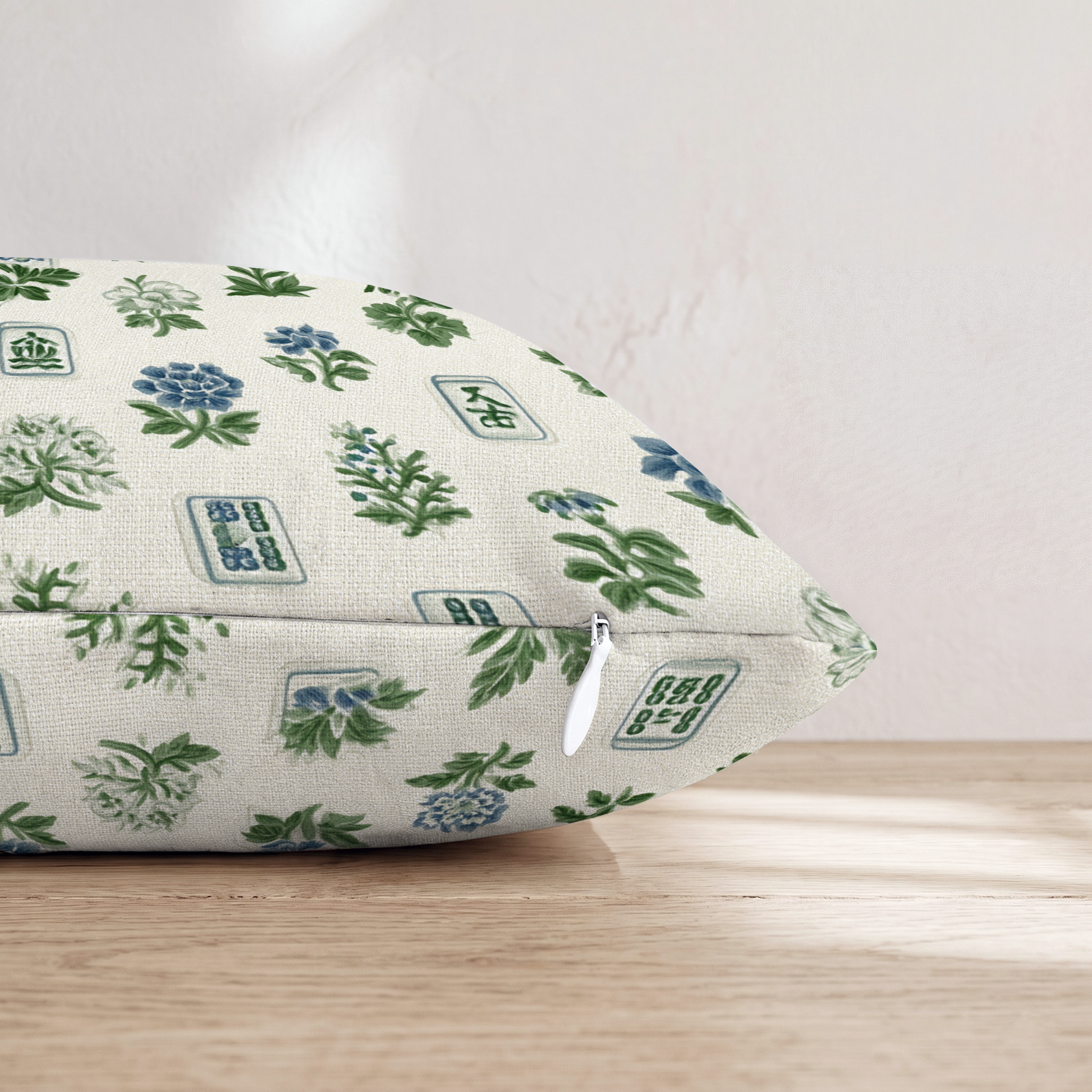 HH384582 HH384582_pillow_edge_zipper.png