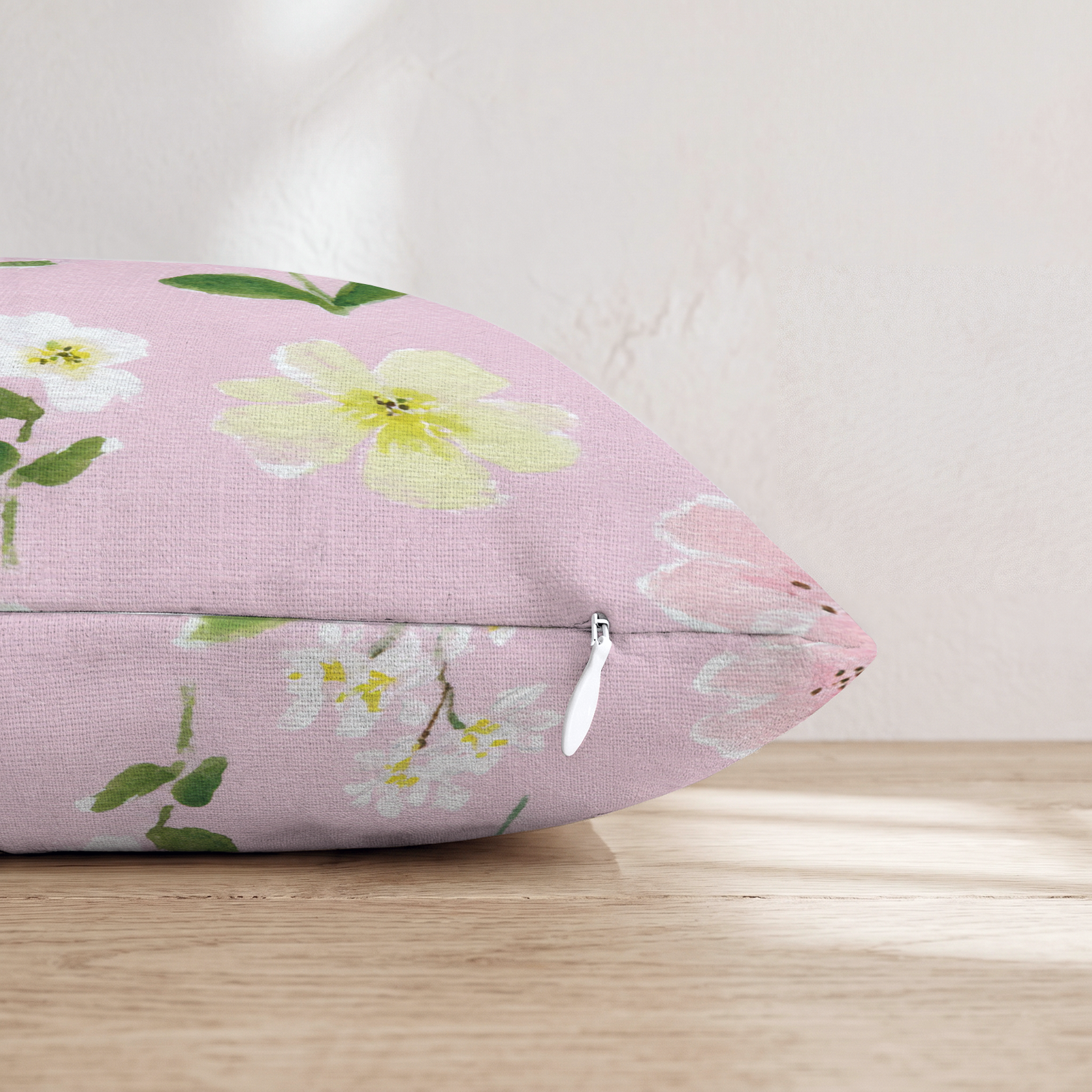 HH386429 HH386429_pillow_edge_zipper.png