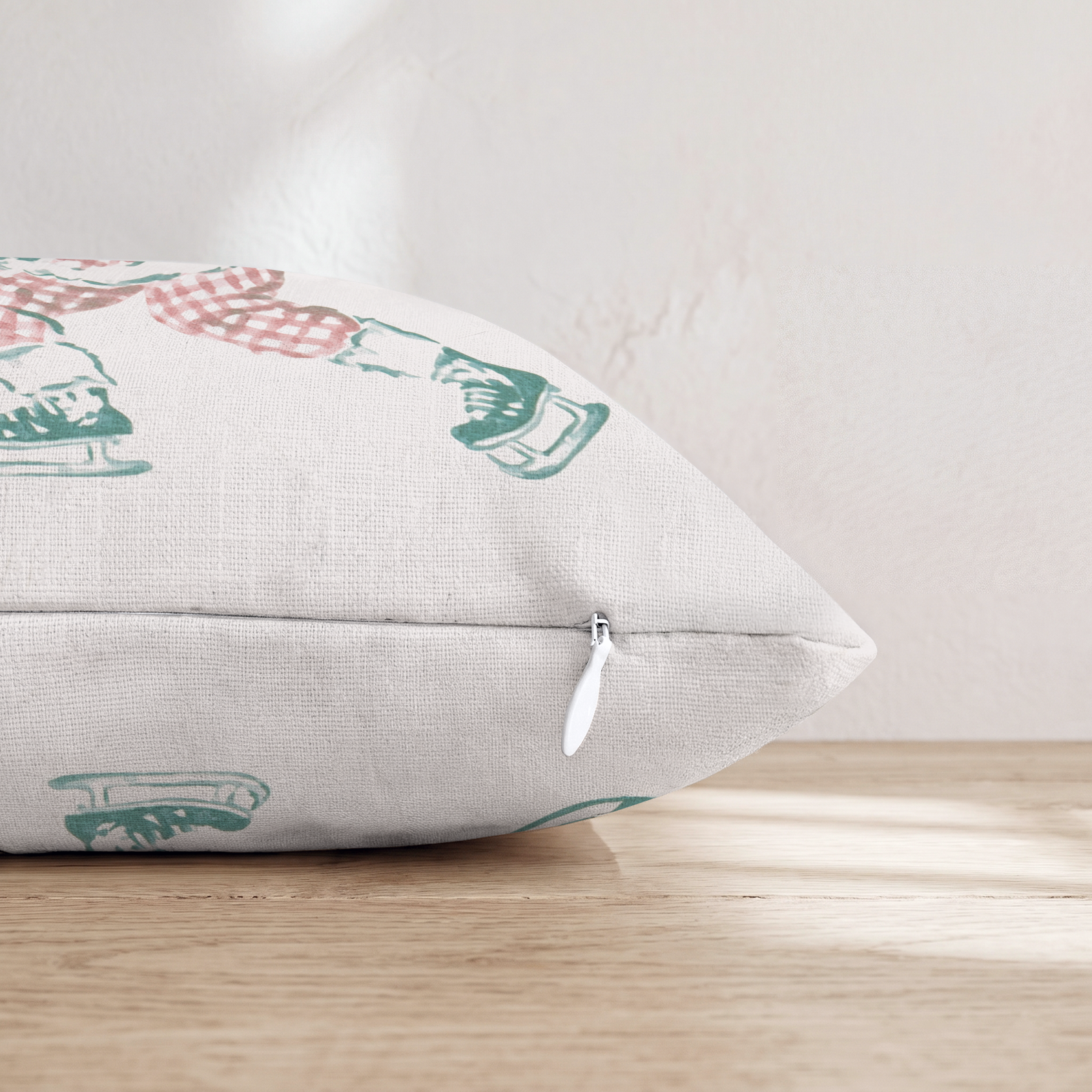 HH390415 HH390415_pillow_edge_zipper.png