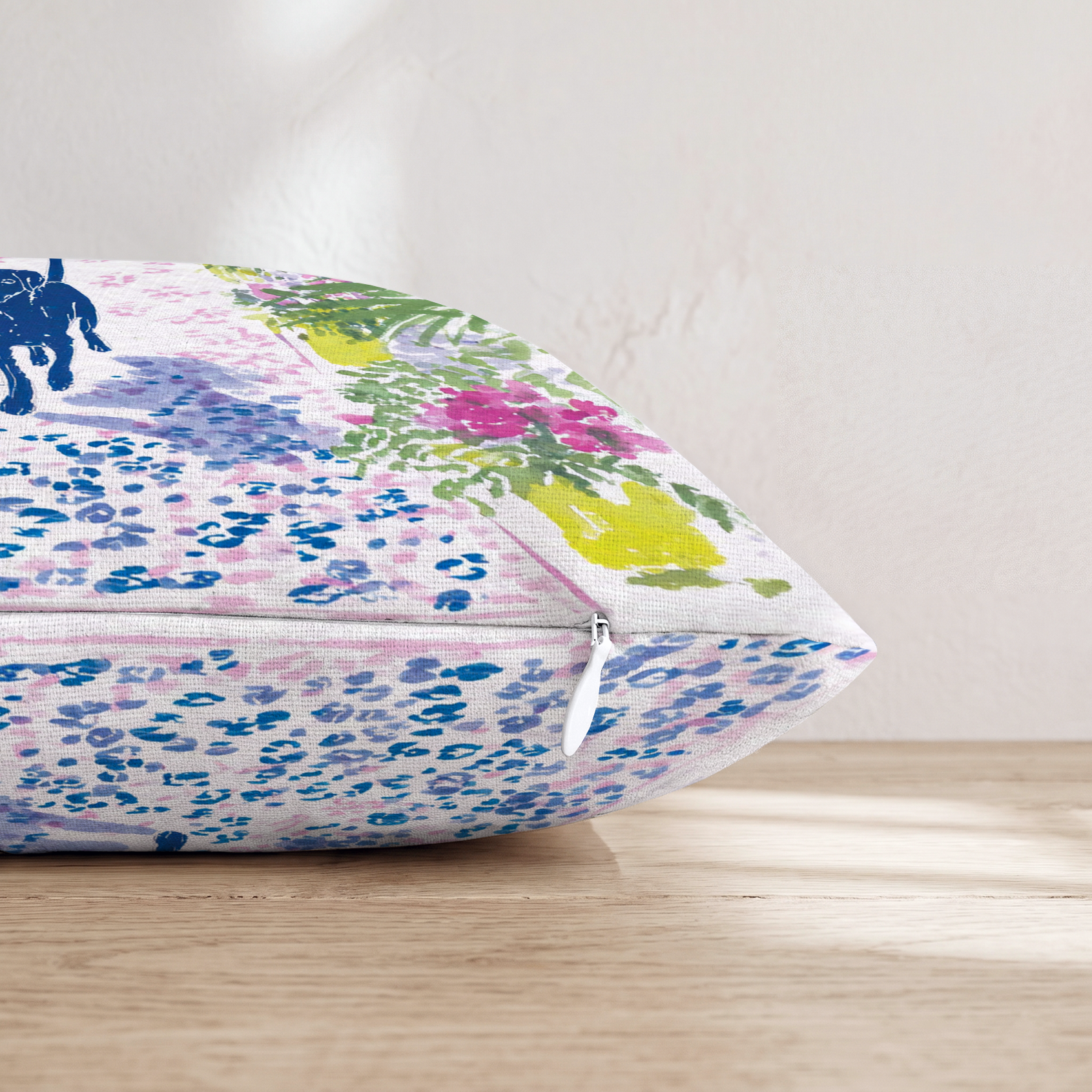 HH390633 HH390633_pillow_edge_zipper.png