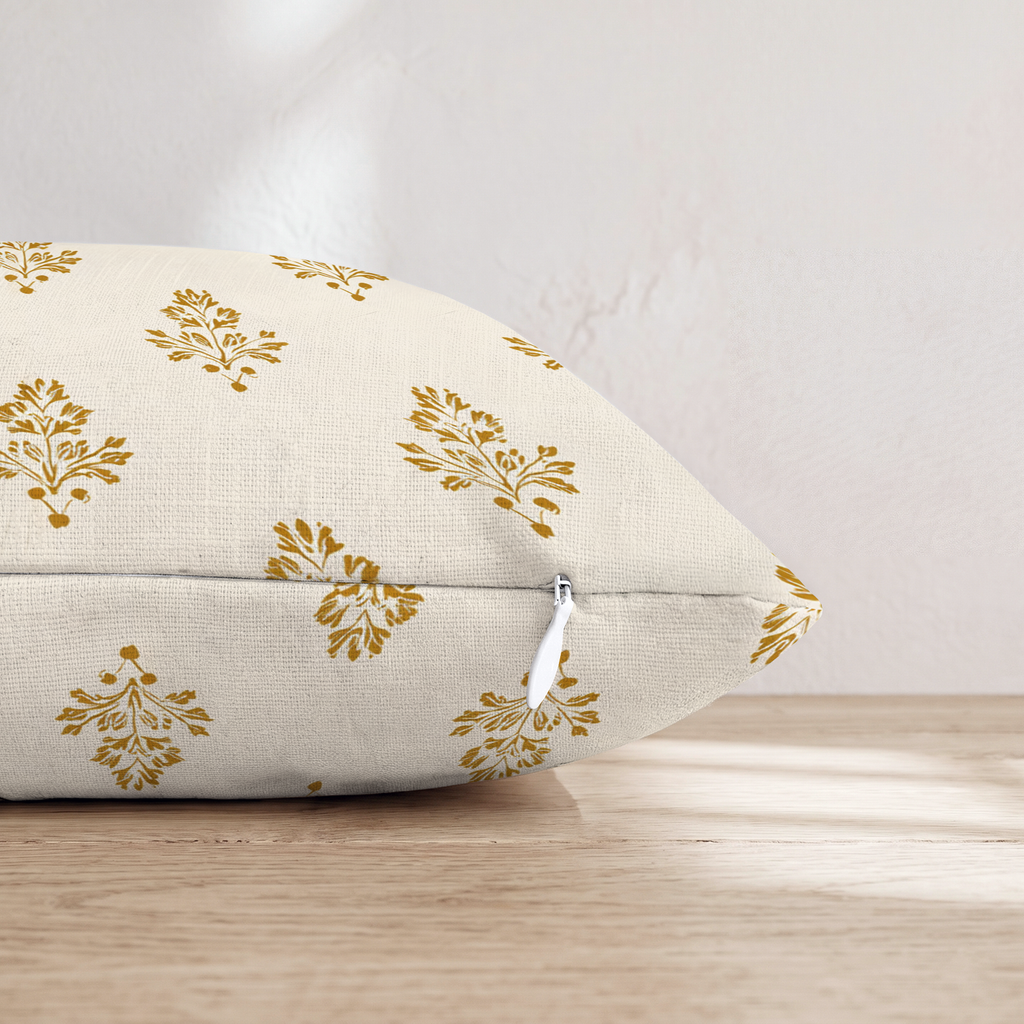 HH394095 HH394095_pillow_edge_zipper.png