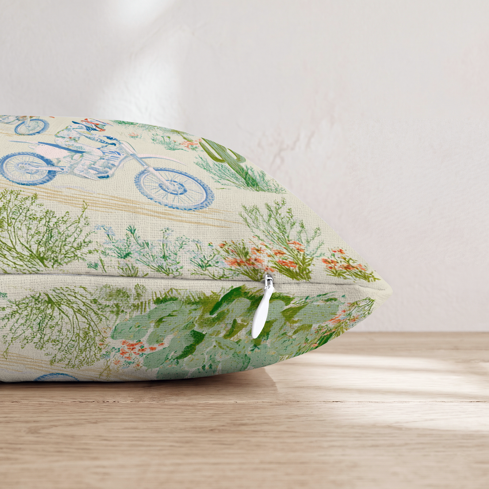 HH394769 HH394769_pillow_edge_zipper.png