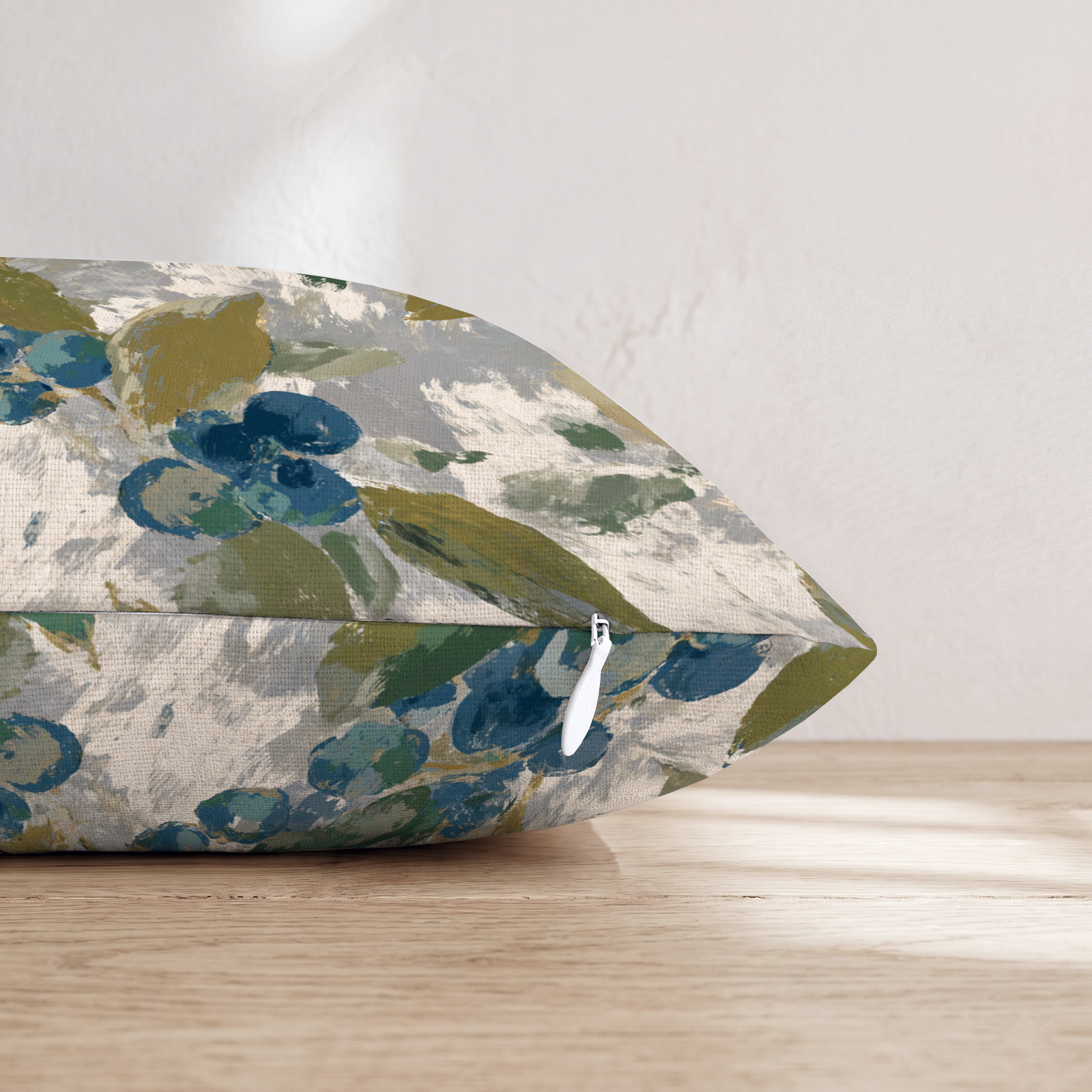 HH397850 HH397850_pillow_edge_zipper.png