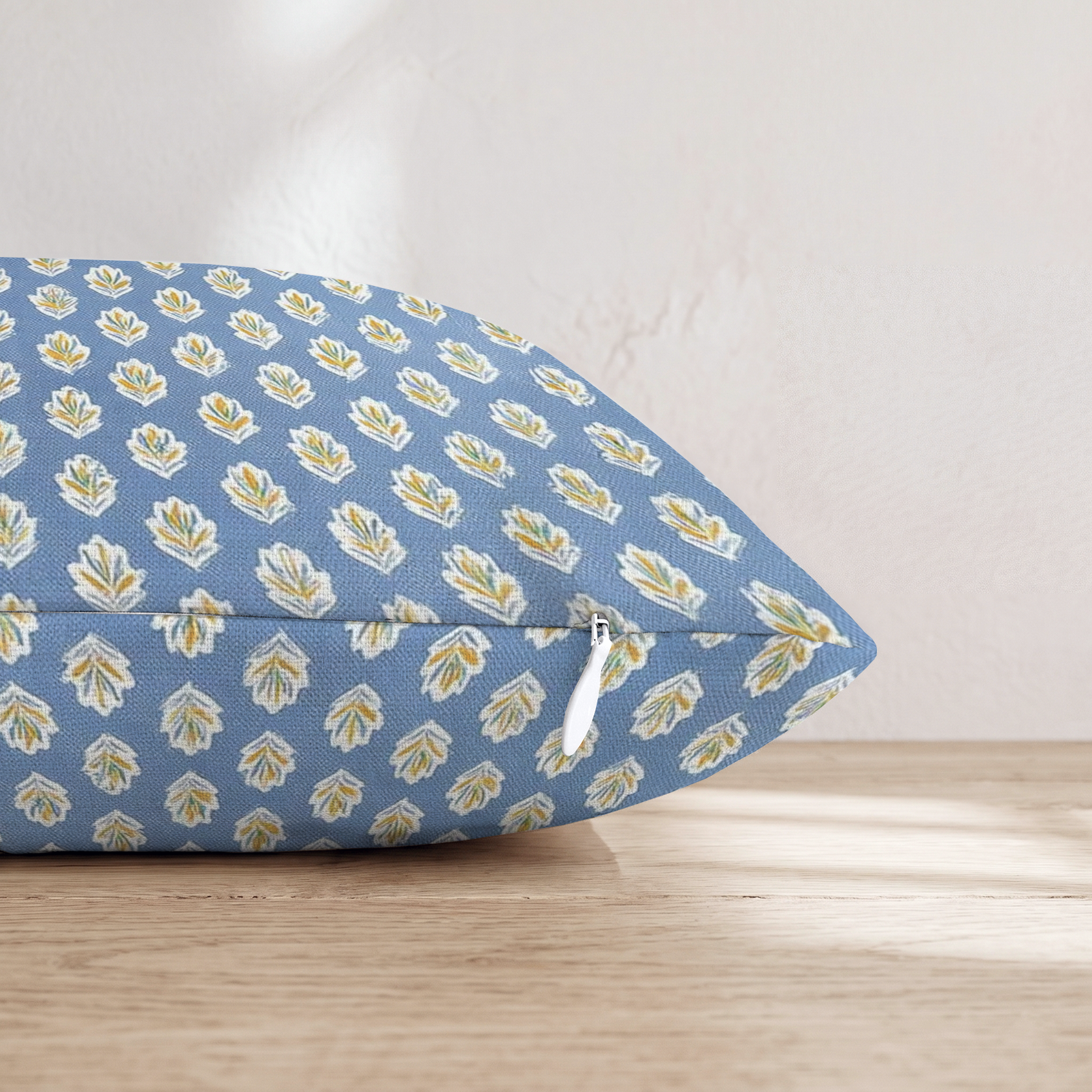 HH399250 HH399250_pillow_edge_zipper.png