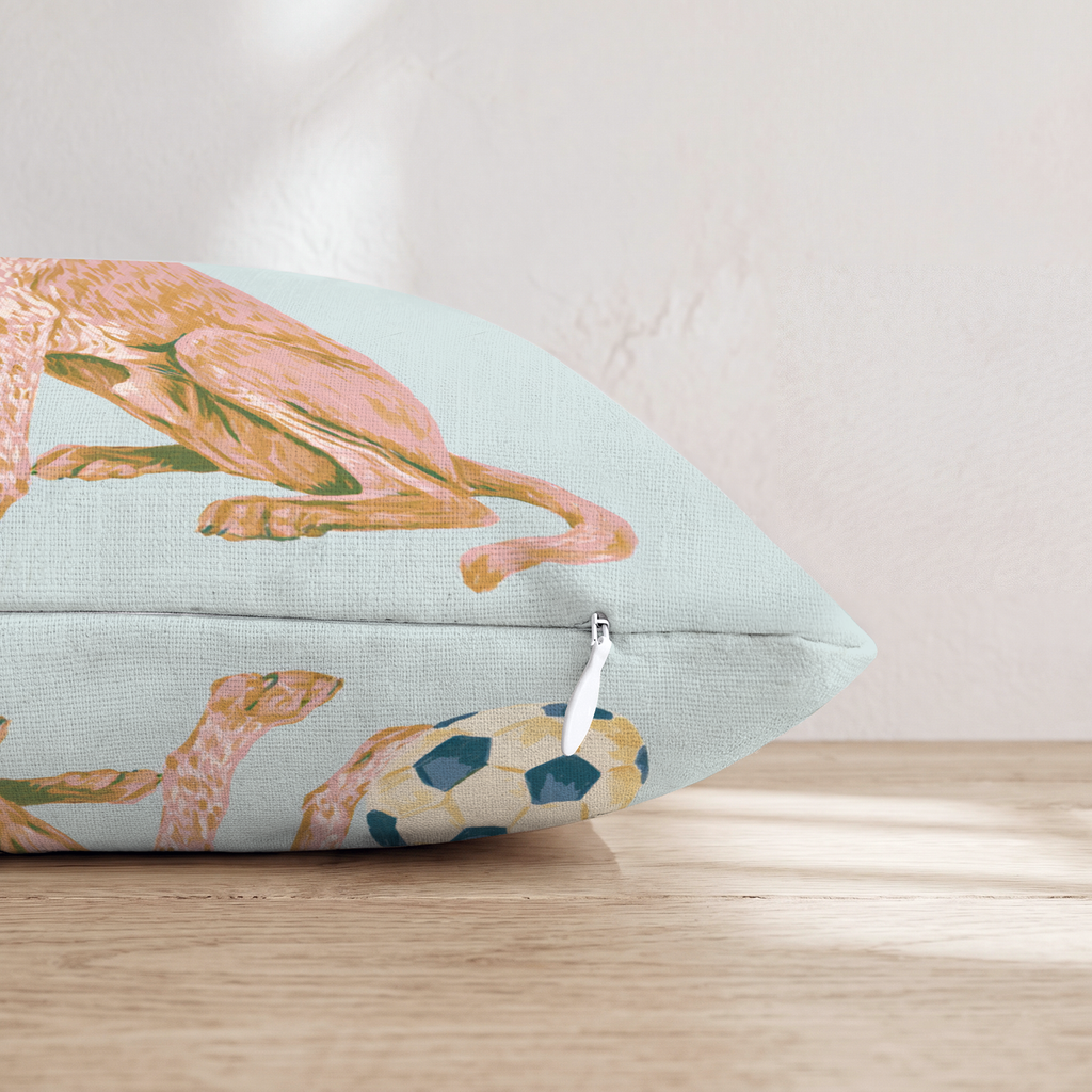 HH399551 HH399551_pillow_edge_zipper.png