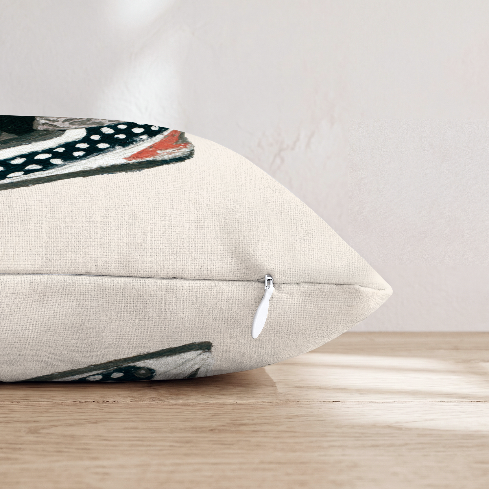 HH404754 HH404754_pillow_edge_zipper.png
