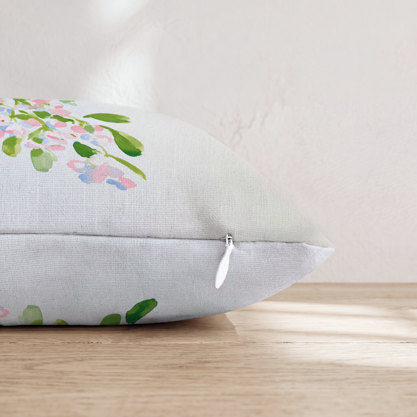 HH408966 HH408966_pillow_edge_zipper.png